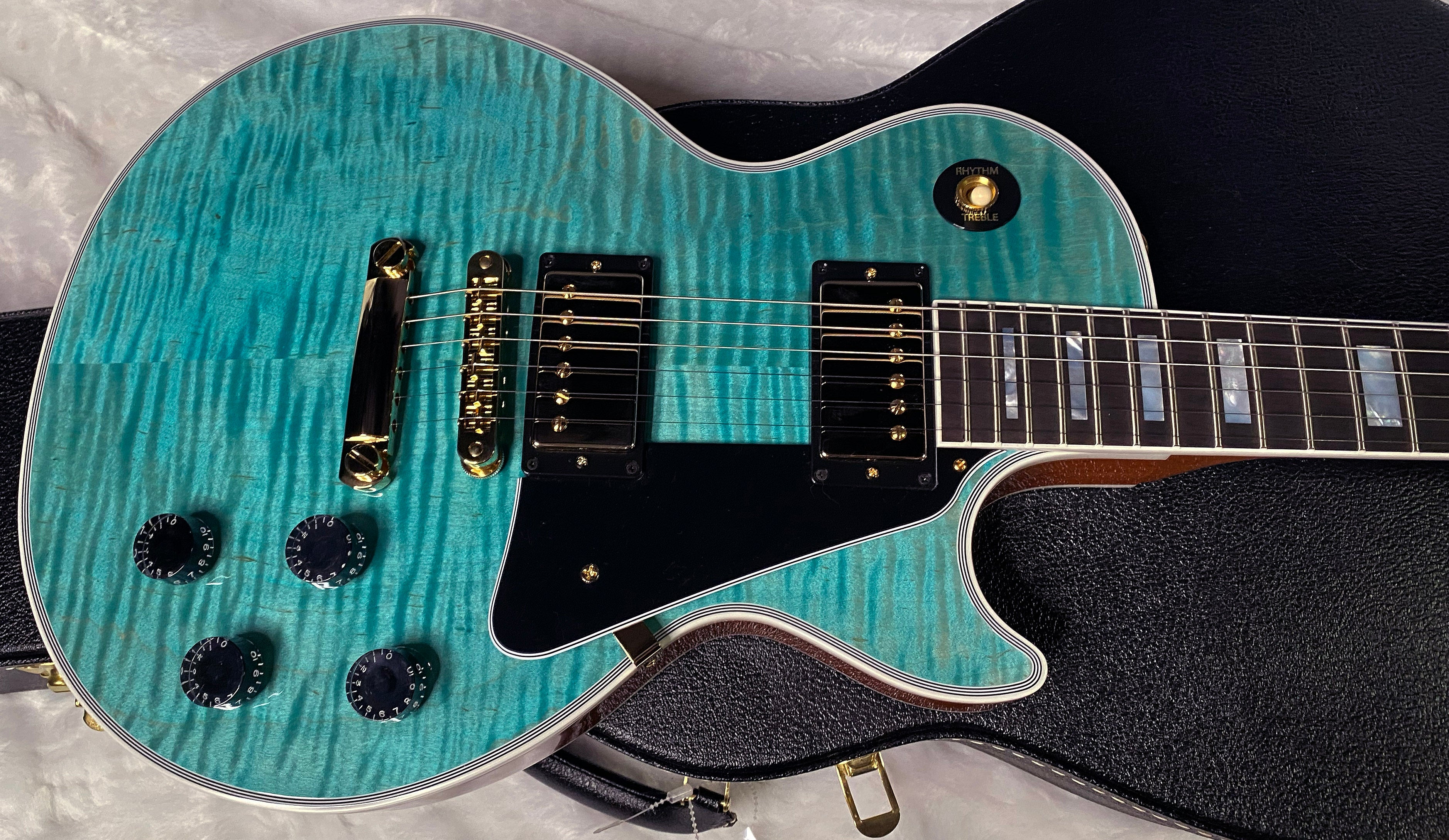 NEW! Gibson Dealer Select Custom Shop Les Paul Custom AAA Quilt Top - Aqua Blue - Authorized Dealer - WOW! 8 lbs - G06348