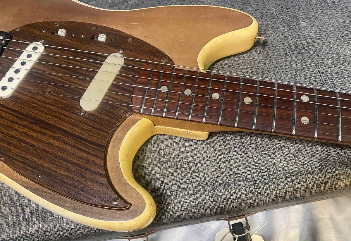 1966 Fender Mustang - Heavily Modded - Original Hardshell Case - Olympic White - Sanded Top & Back - COOL Vintage Guitar!