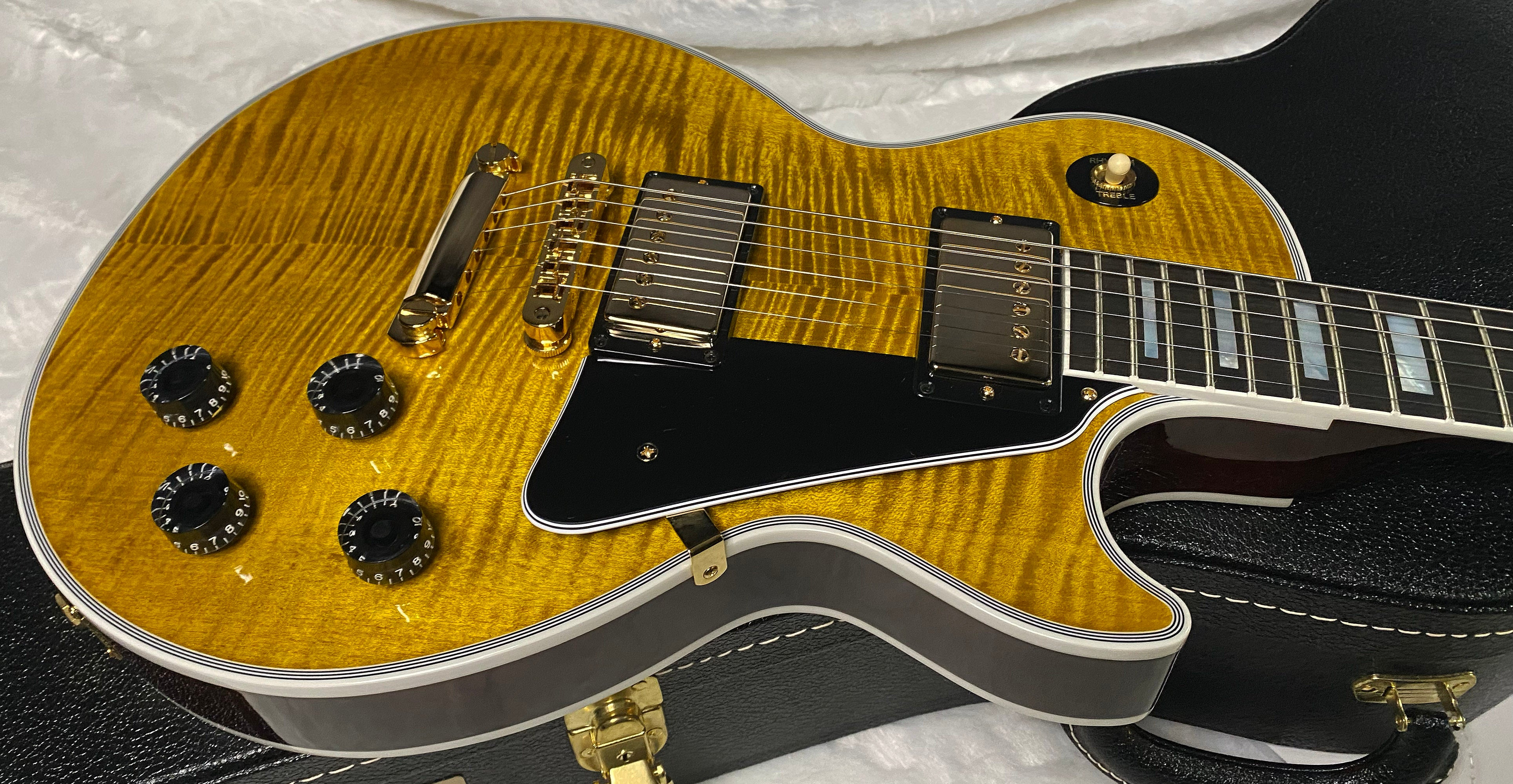 NEW! Gibson Dealer Select Custom Shop Les Paul Custom AAA Figured Flame Top - Green Tiger - Authorized Dealer - WOW! 8.4 lbs - G06343