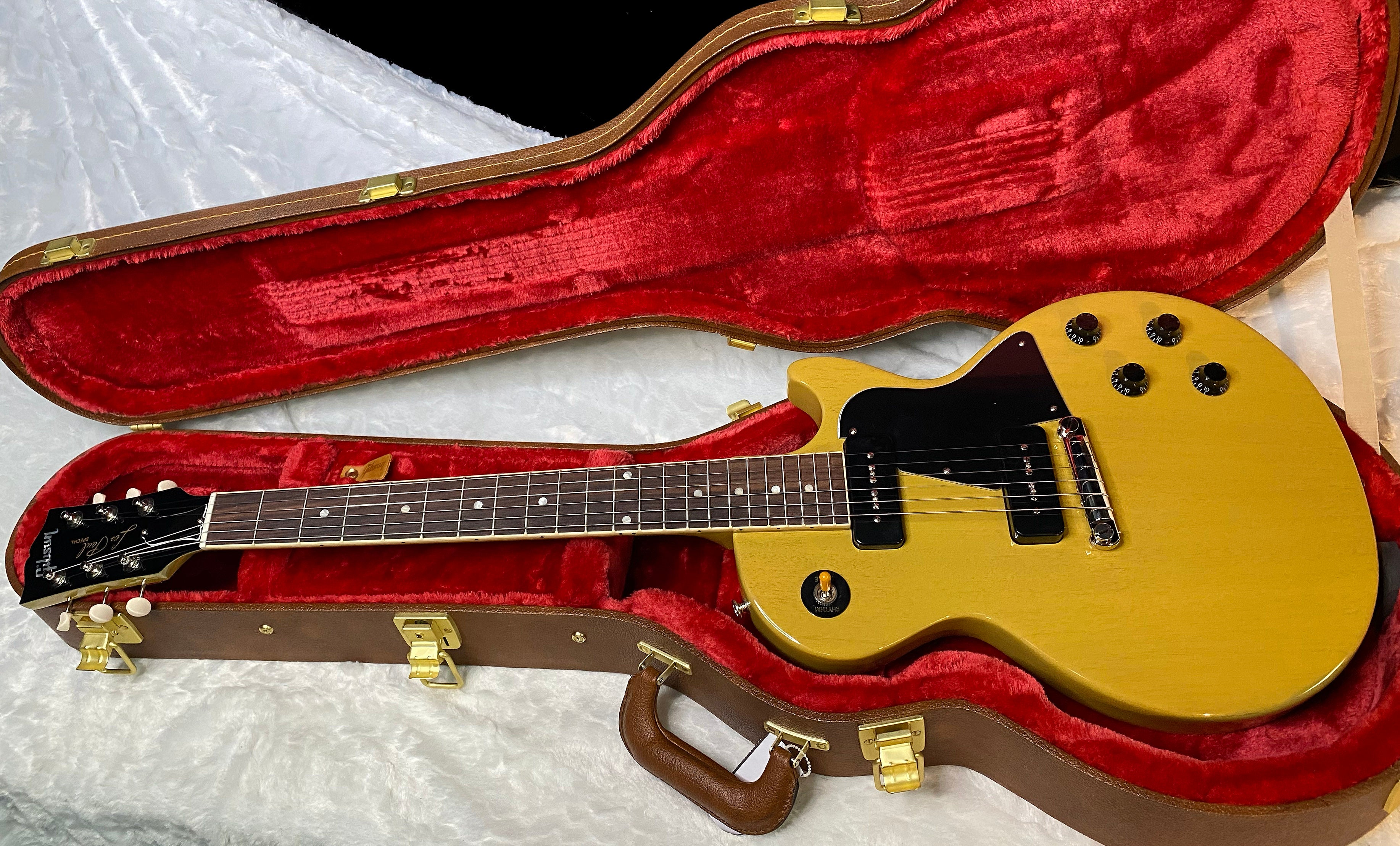 NEW ! Gibson Les Paul Special TV Yellow - 7.8 lbs - Authorized Dealer - G07056