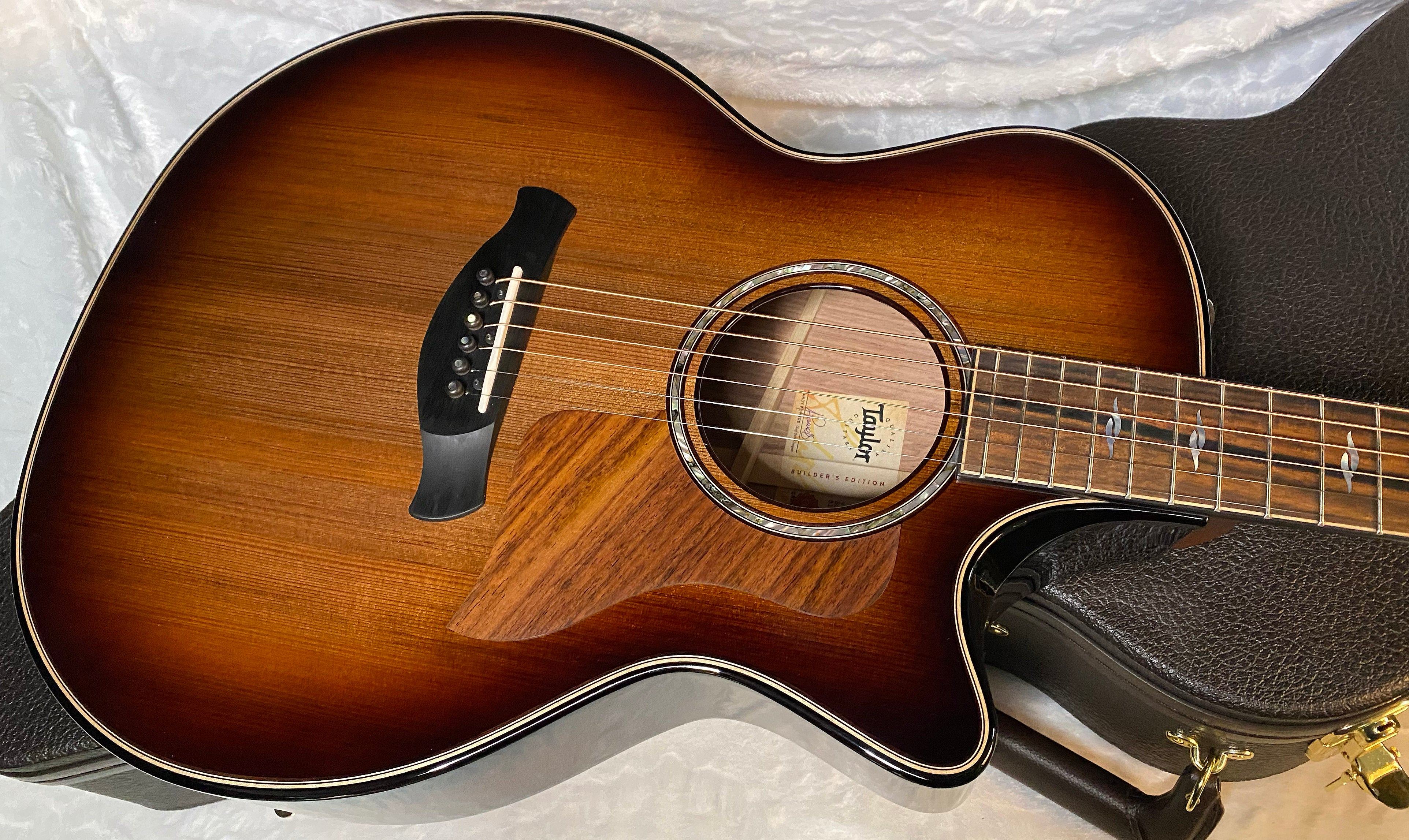 NEW! Taylor Builder's Edition 814ce Sinker Redwood Acoustic Guitar - Shaded Edgeburst - Authorized Dealer - 5.25 lbs - G04967
