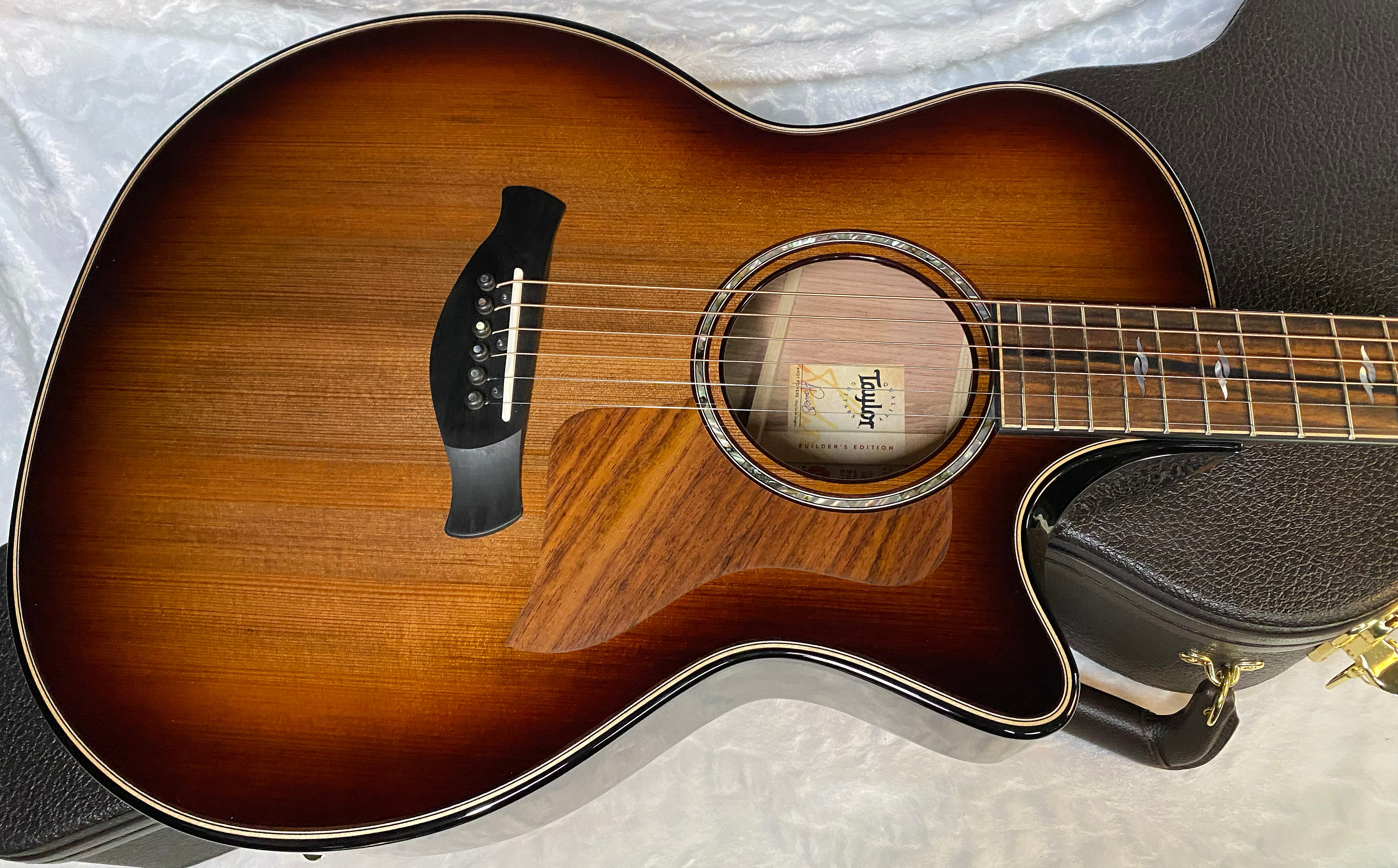 NEW! Taylor Builder's Edition 814ce Sinker Redwood Acoustic Guitar - Shaded Edgeburst - Authorized Dealer - 5.25 lbs - G04967