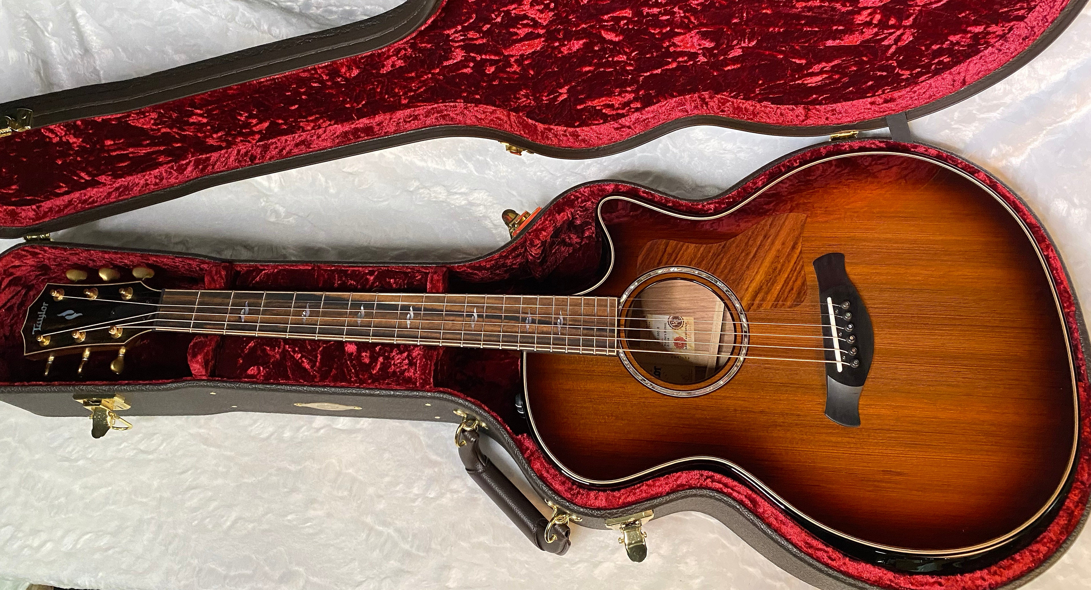 NEW! Taylor Builder's Edition 814ce Sinker Redwood Acoustic Guitar - Shaded Edgeburst - Authorized Dealer - 5.25 lbs - G04967