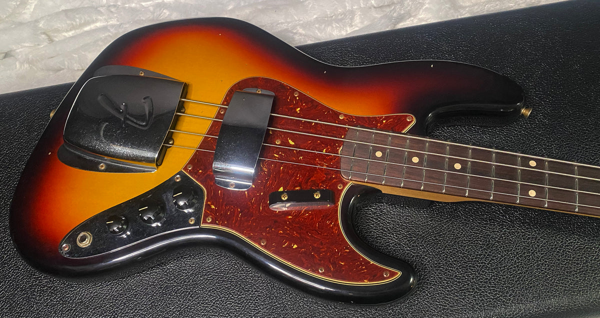 NEW! Fender Custom Shop 64 Jazz Bass Relic - Sunburst Finish - 9.35 lbs - Authorized Dealer - G07766