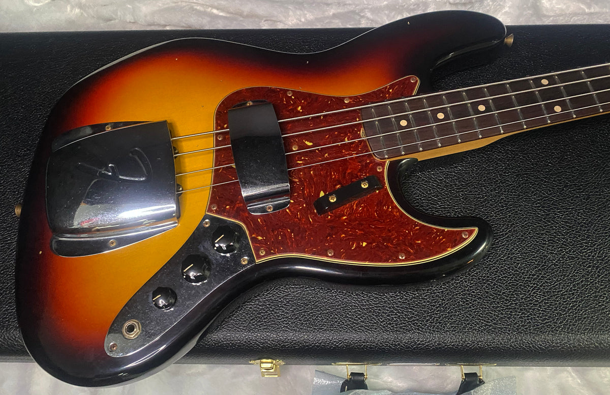 NEW! Fender Custom Shop 64 Jazz Bass Relic - Sunburst Finish - 9.35 lbs - Authorized Dealer - G07766