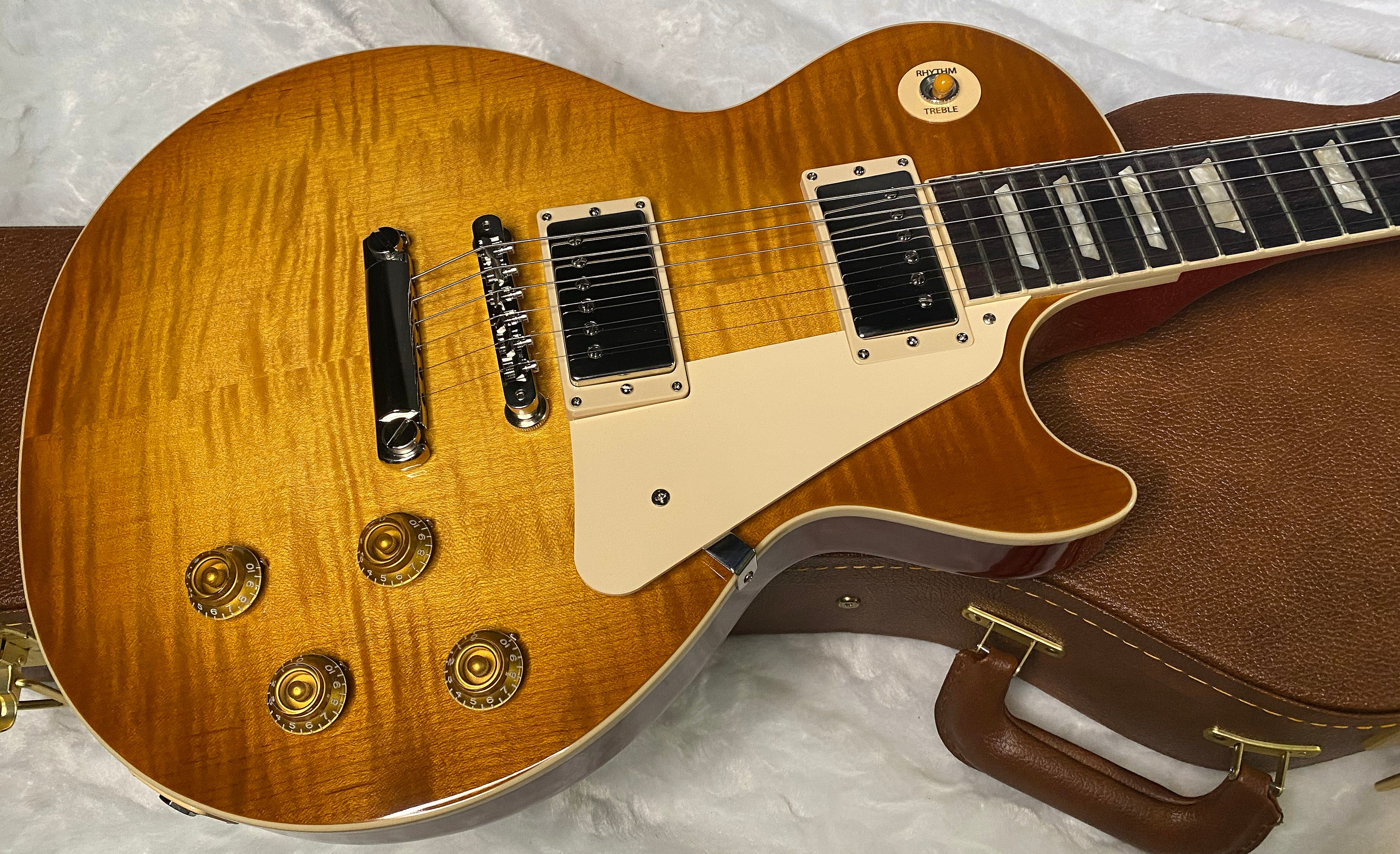 NEW! ! Gibson Les Paul 50's Standard - Custom Shop Dirty Lemon Finish - Beautiful Flame Top - Limited Edition - Authorized Dealer - 9.8 lbs - G06361