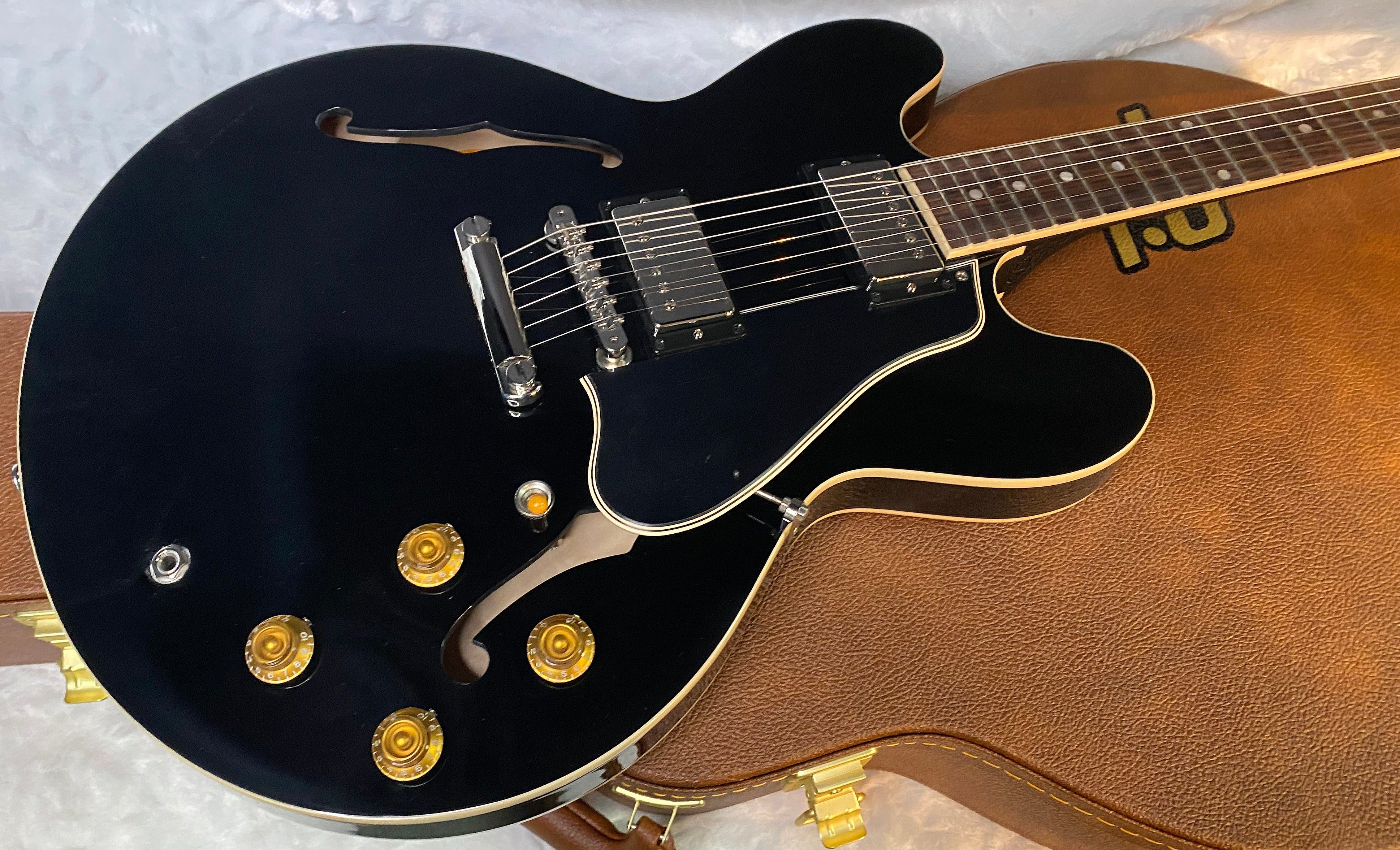 NEW ! Gibson ES-335 50s Semi-Hollowbody Electric Guitar - Ebony - Authorized Dealer - 8 lbs - G07034