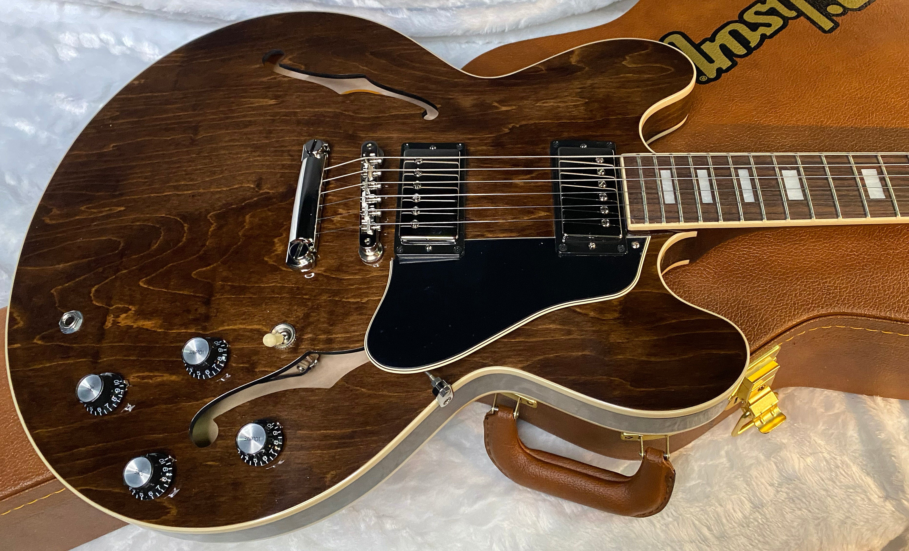 NEW ! Gibson ES-335 60s Semi-hollowbody Electric Guitar - Dark Walnut - Authorized Dealer - 8.35 lbs - G07029