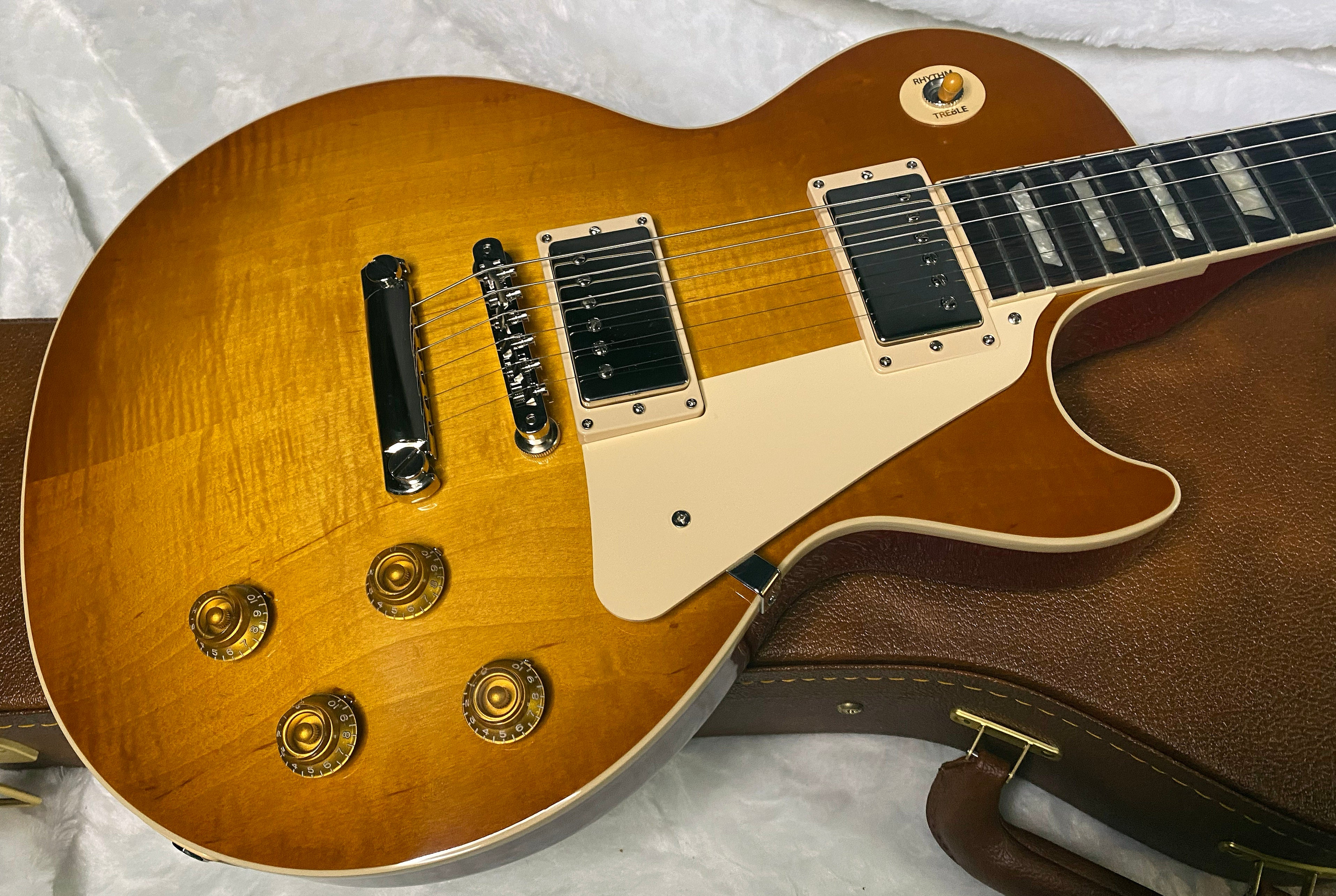 NEW! ! Gibson Les Paul 50's Standard - Custom Shop Dirty Lemon Finish - Limited Edition - Authorized Dealer - Only 8.8 lbs - G06356