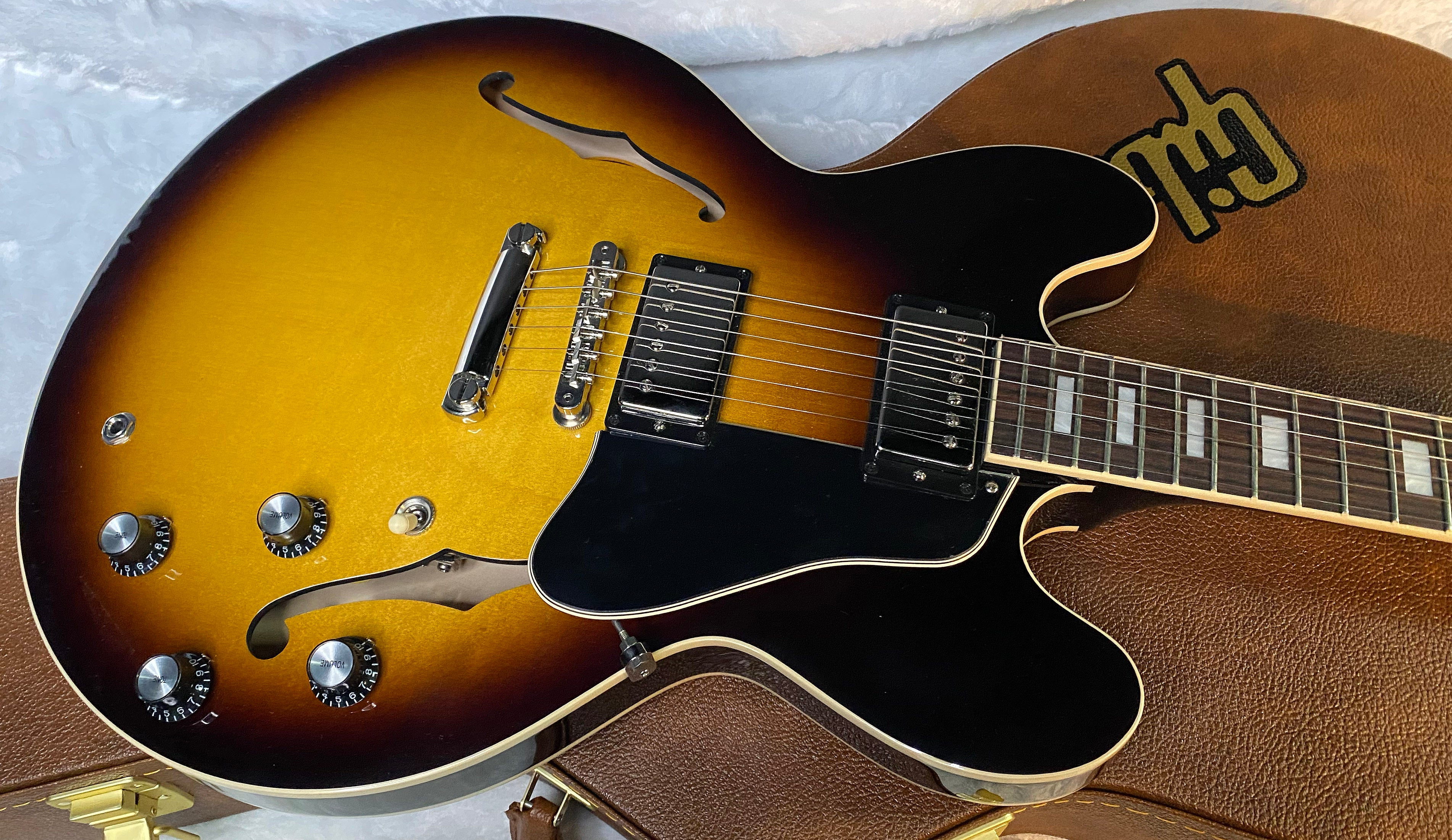 NEW ! Gibson ES-335 60s Semi-hollowbody Electric Guitar - Vintage Burst - Authorized Dealer - Only 7.8 lbs - G07028