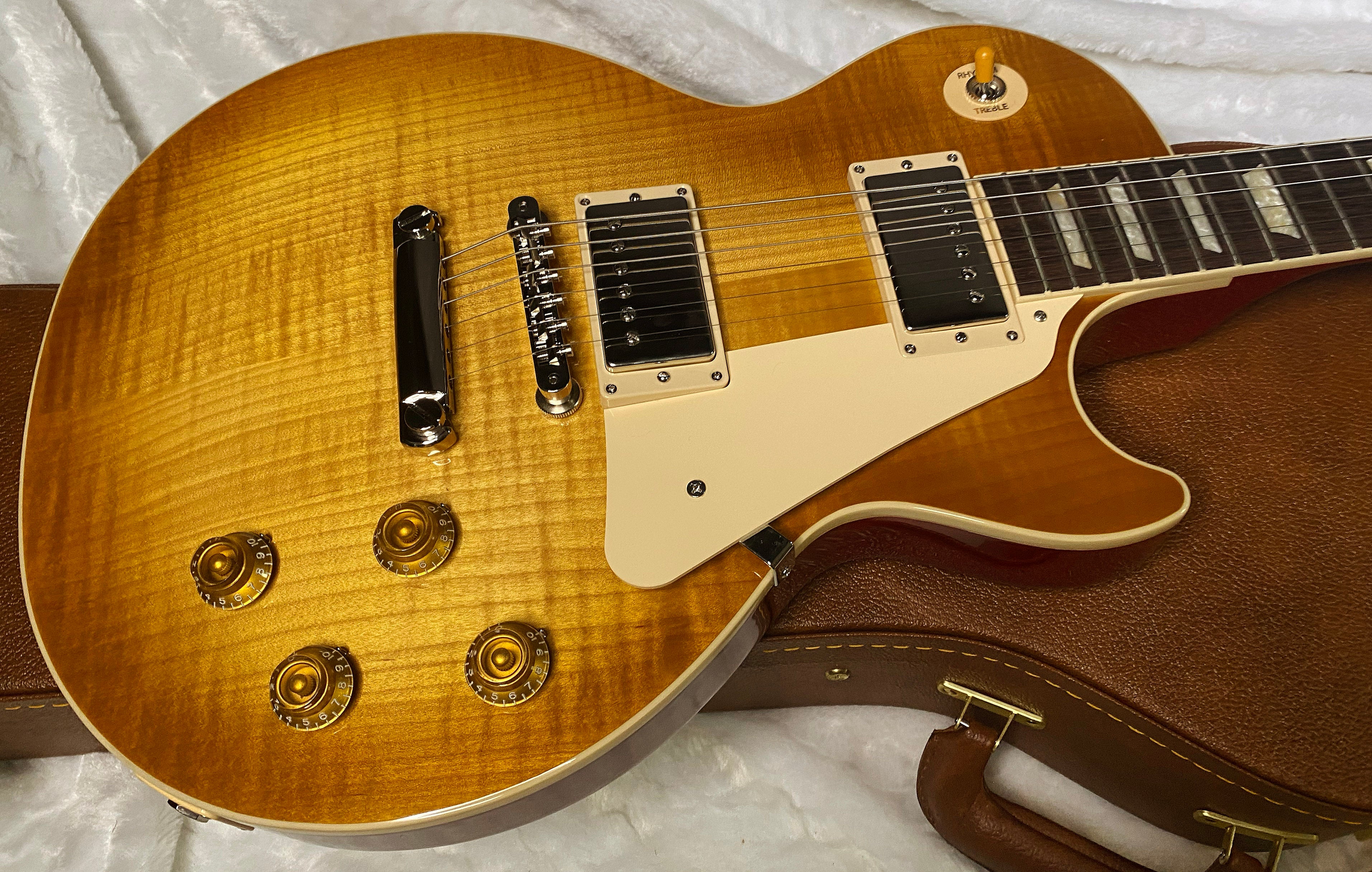 NEW! ! Gibson Les Paul 50's Standard - Custom Shop Dirty Lemon Finish - Beautiful Flame Top - Limited Edition - Authorized Dealer - 10 lbs - G06358