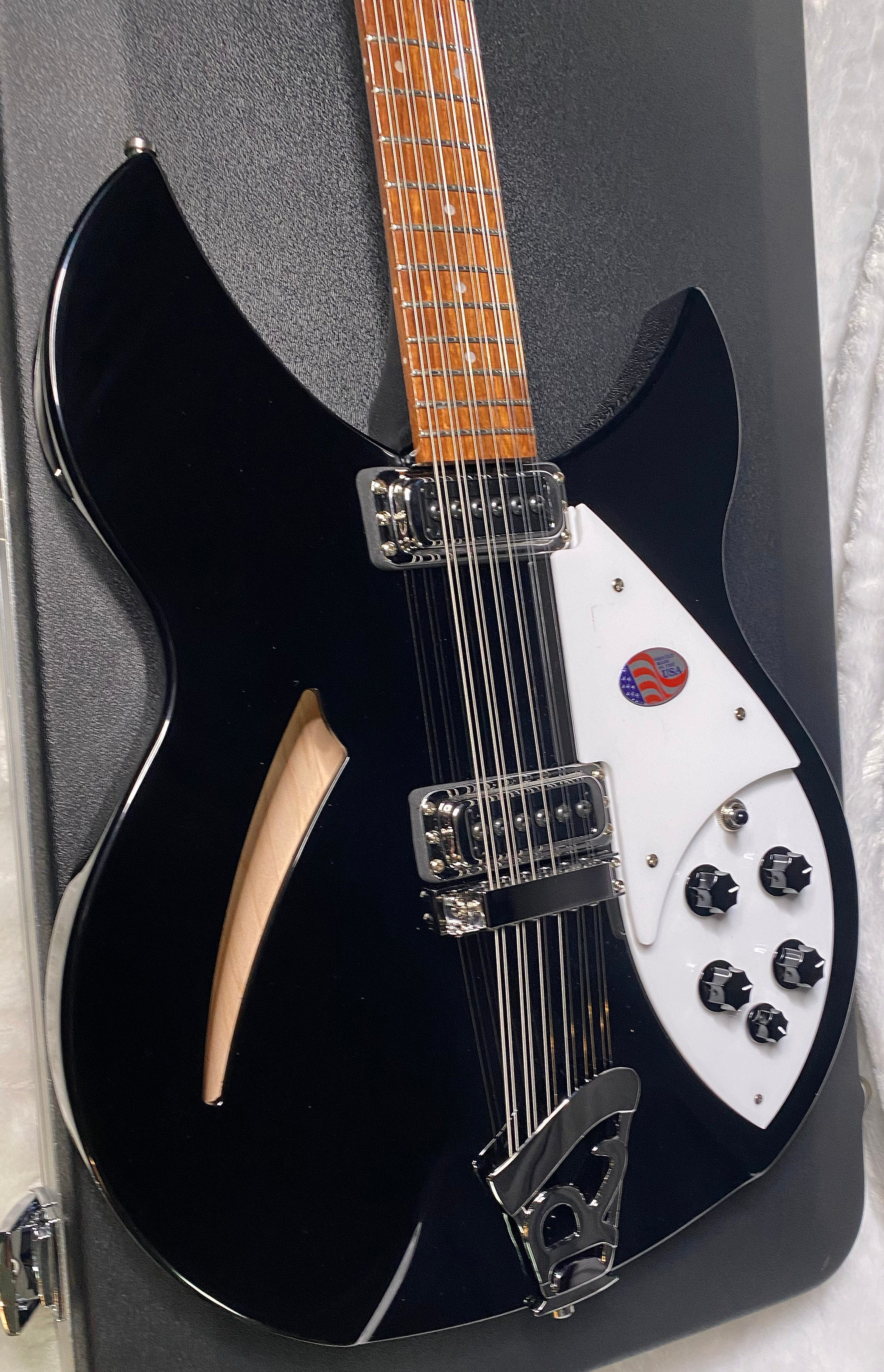 NEW! Rickenbacker 330/12 Jet Glo JG Jetglo - Semi Hollow 12-String Electric Guitar - Authorized Dealer - 8.35 lbs - G07066
