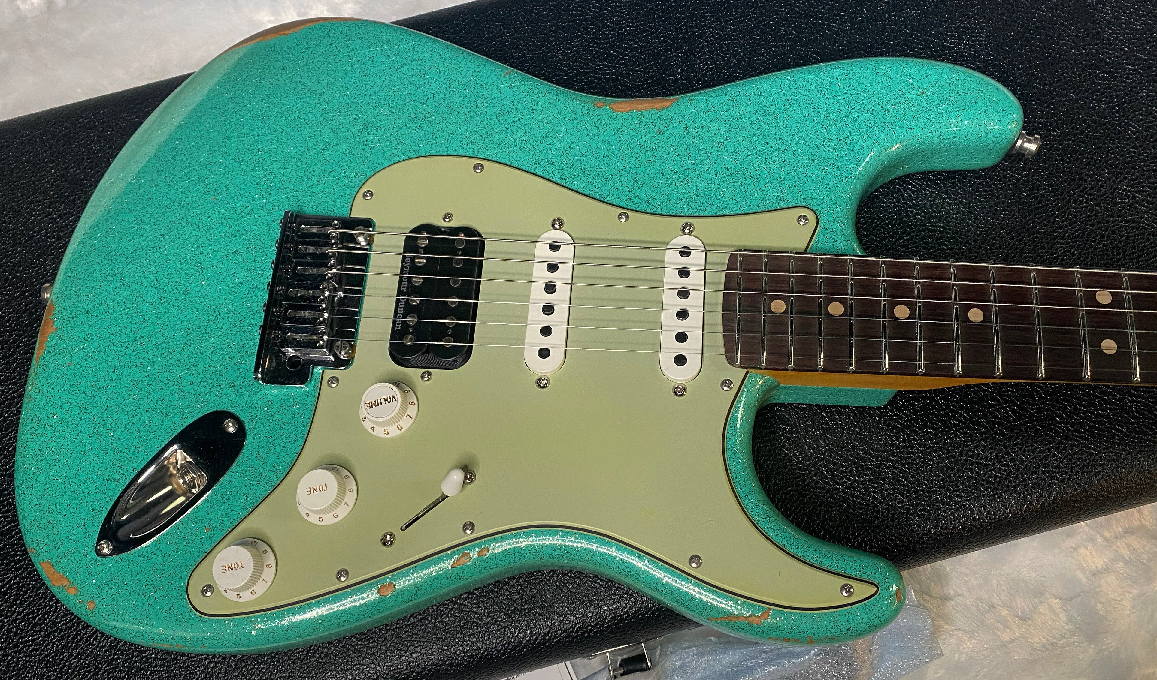 NEW! Fender Custom Shop Custom Deluxe HSS S-1 Stratocaster Relic - Seafoam Green Sparkle - Authorized Dealer - 7.9 lbs - G06386