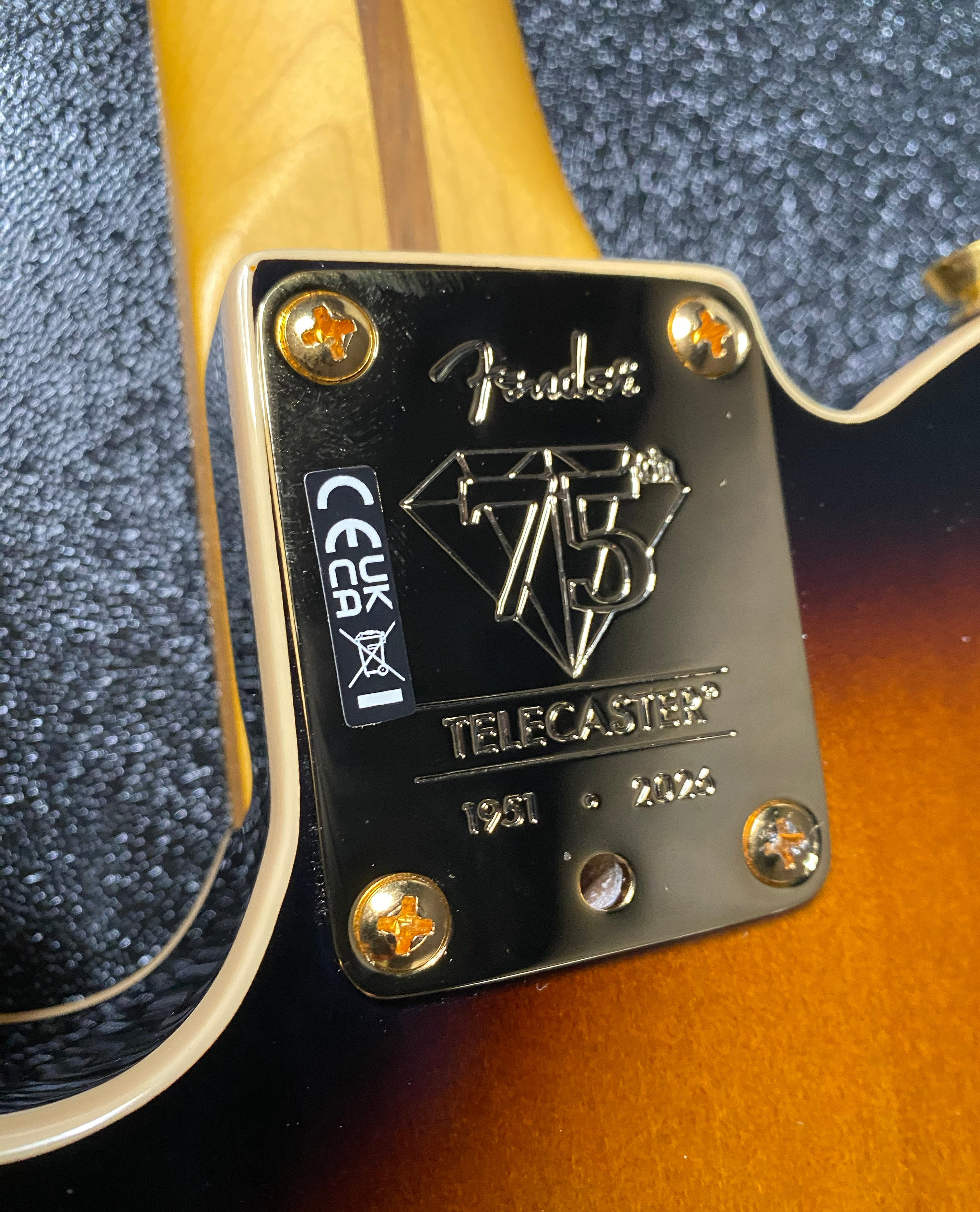 NEW! Fender 75th Anniversary American Professional Custom Telecaster - 2-Color Sunburst - 7.7lbs - Authorized Dealer - G07068