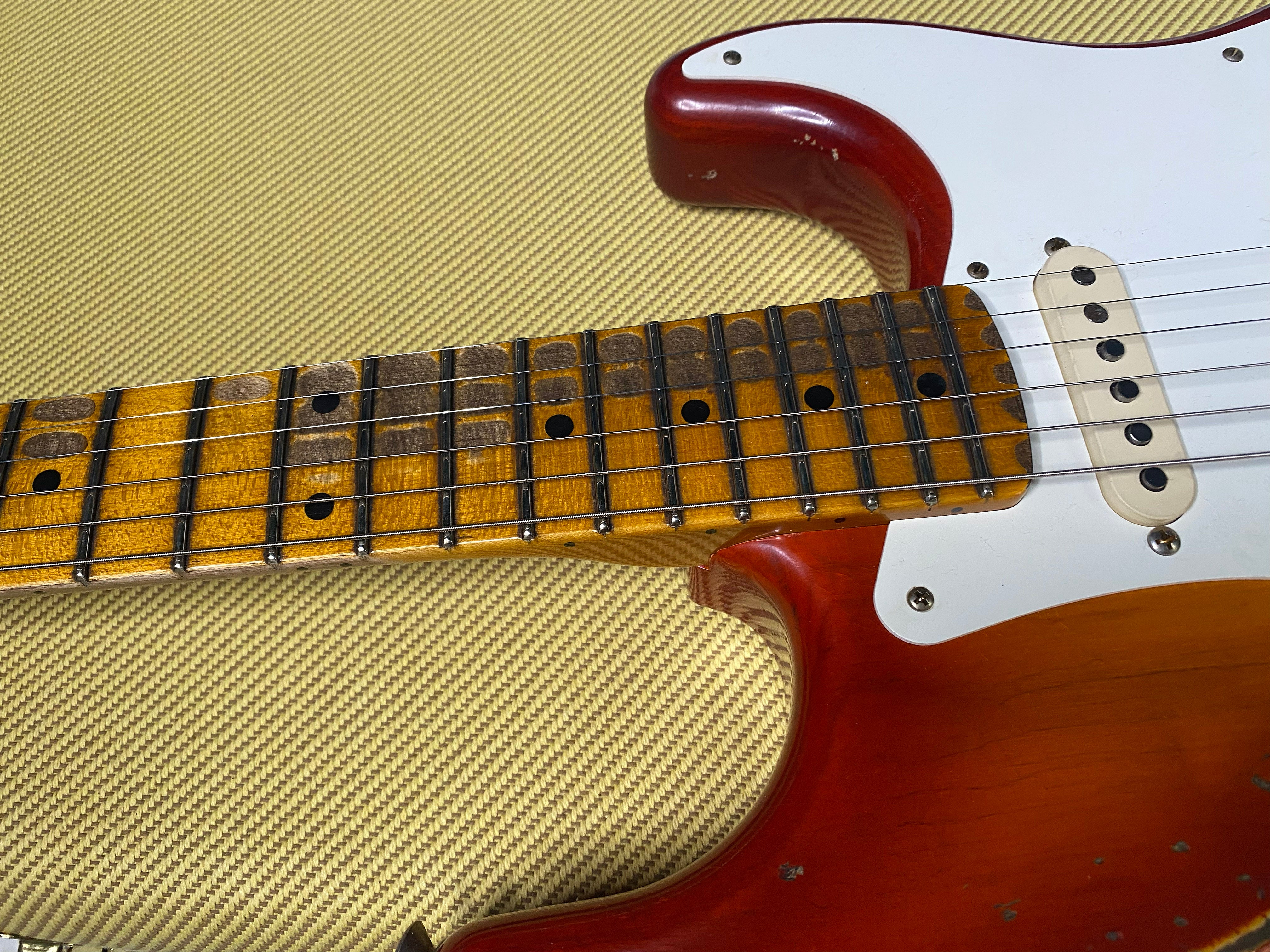 NEW! Fender 1957 Stratocaster Heavy Relic Custom Shop - Aged Cherry Sunburst - Only 7.25lbs - G06387
