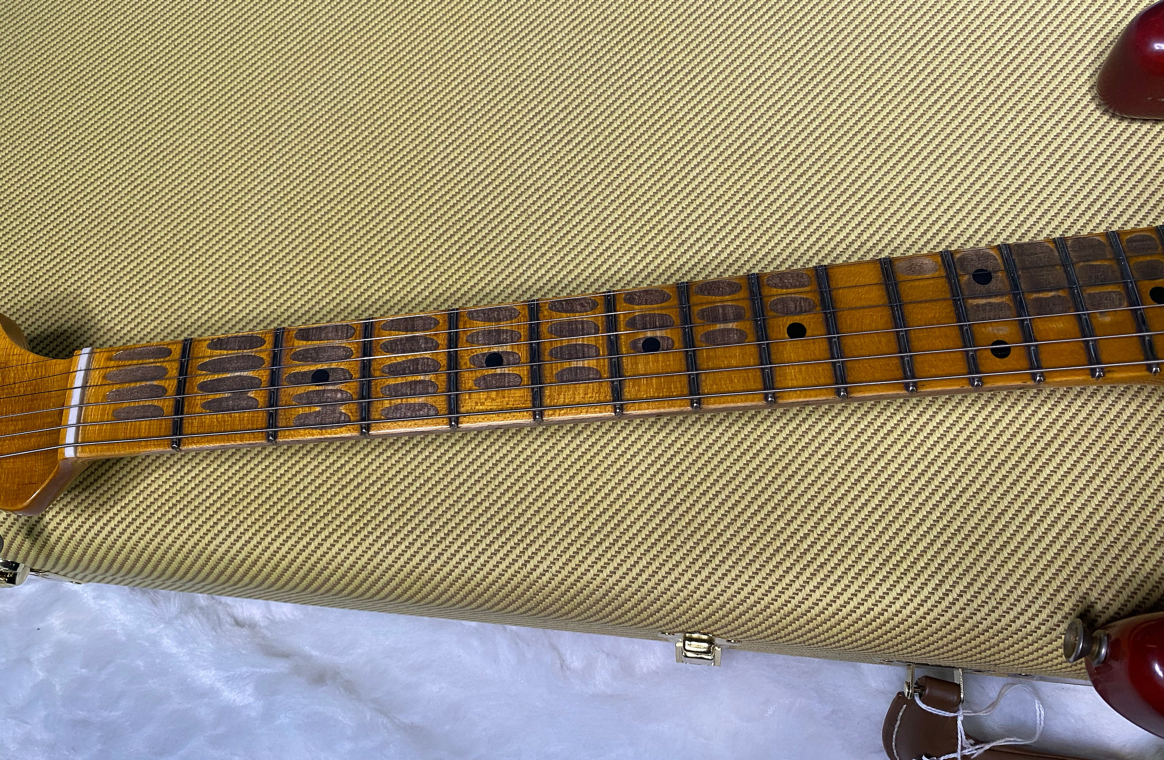 NEW! Fender 1957 Stratocaster Heavy Relic Custom Shop - Aged Cherry Sunburst - Only 7.25lbs - G06387