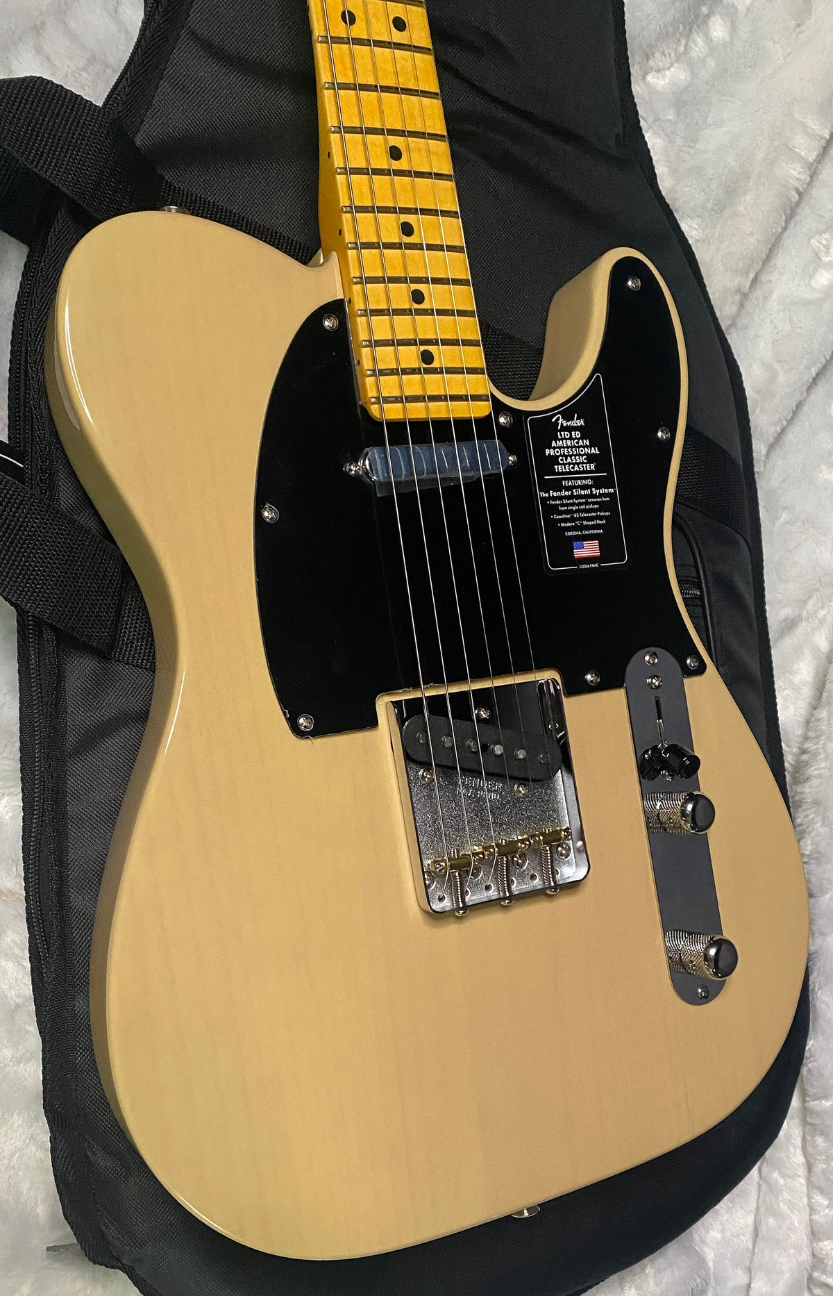 NEW! Fender Limited Edition American Professional Classic Telecaster - Silent System - Vintage Blonde Authorized Dealer - G07781
