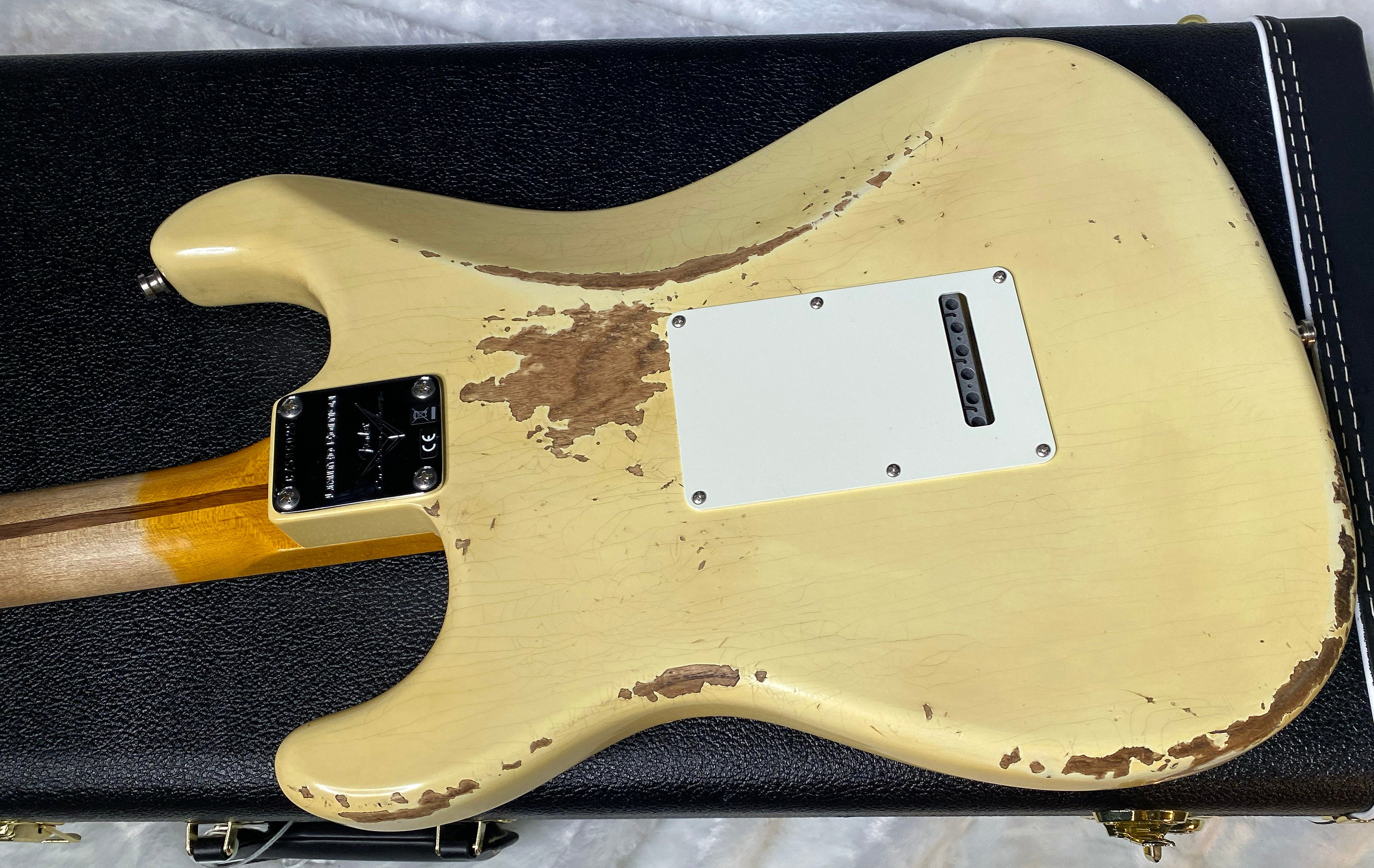 NEW! Fender Custom Deluxe Strat Heavy Relic - Aged Vintage White - Matching Peg Head - Authorized Dealer - 7.25lbs - G06378