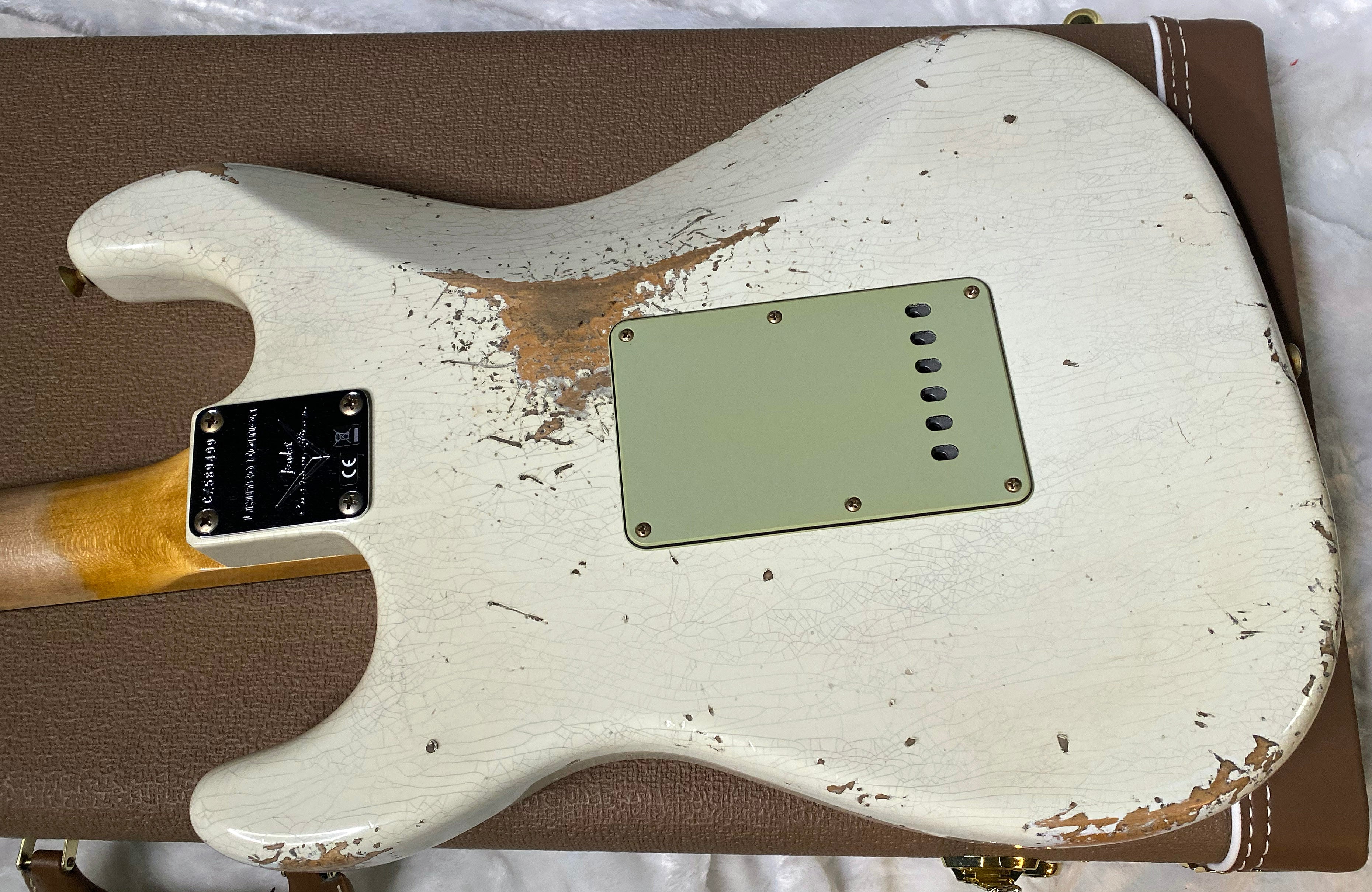 NEW! Fender Custom Shop 62 Heavy Relic Stratocaster - Olympic White Finish - Authorized Dealer - Modern Spec - Handwound Pick Ups - 7.8 lbs - G06381