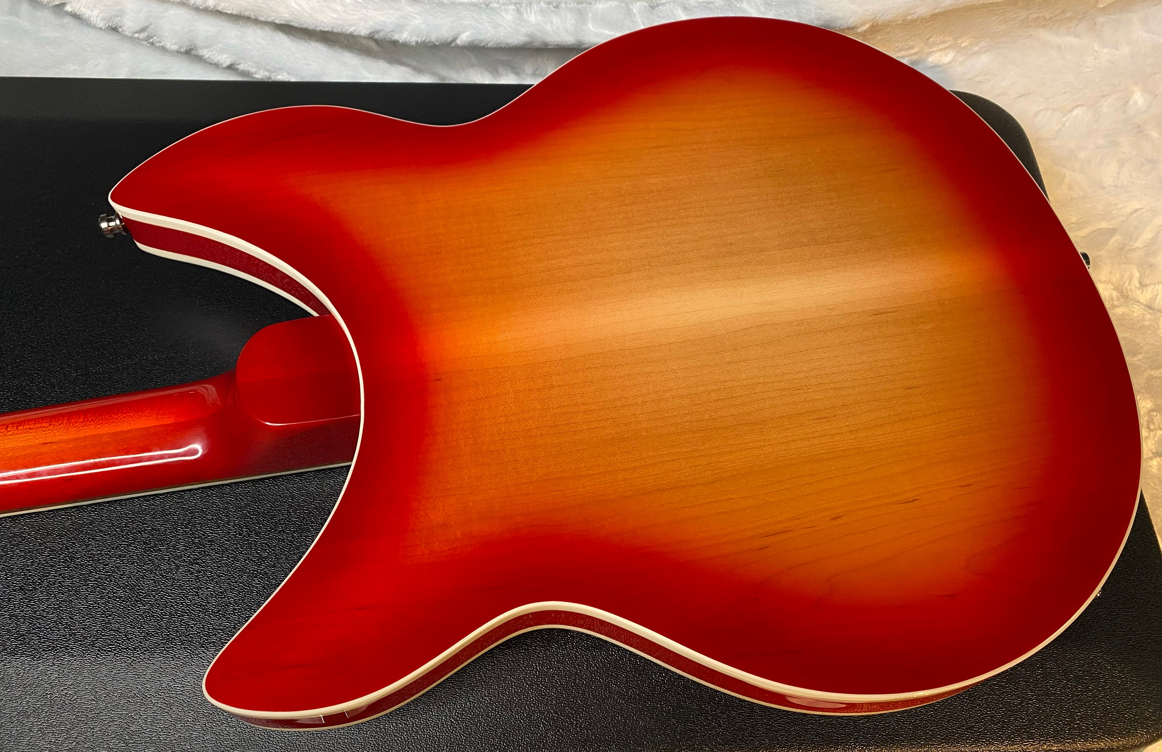 NEW! Rickenbacker 1993Plus Semi-Hollowbody Electric Guitar - Fireglo - Authorized Dealer - In-Stock! 8.35lbs - G07075