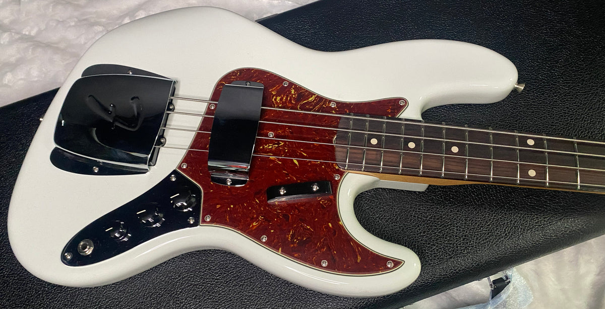 NEW! Fender Custom Shop 64 Jazz Bass NOS - Olympic White - 9.7 lbs - Authorized Dealer - G07794