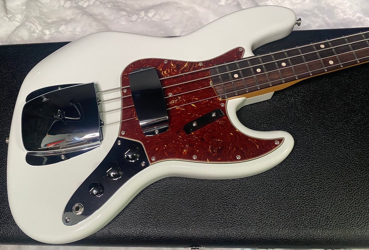 NEW! Fender Custom Shop 64 Jazz Bass NOS - Olympic White - 9.7 lbs - Authorized Dealer - G07794