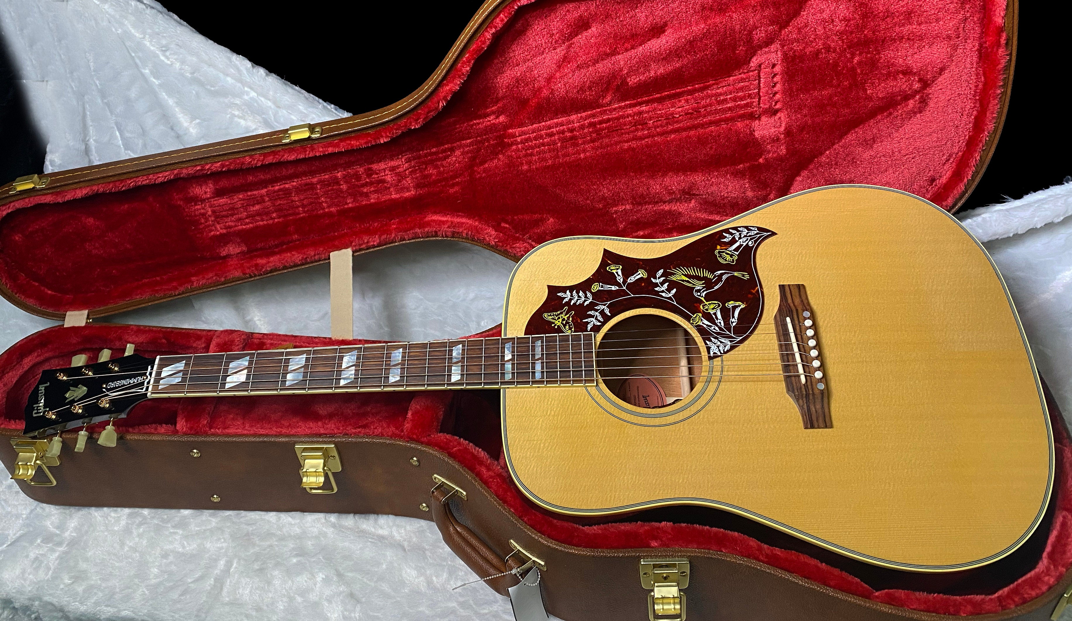 NEW ! Gibson Hummingbird Original - Antique Natural 4.7 lbs - Acoustic Electric - Authorized Dealer - G07083