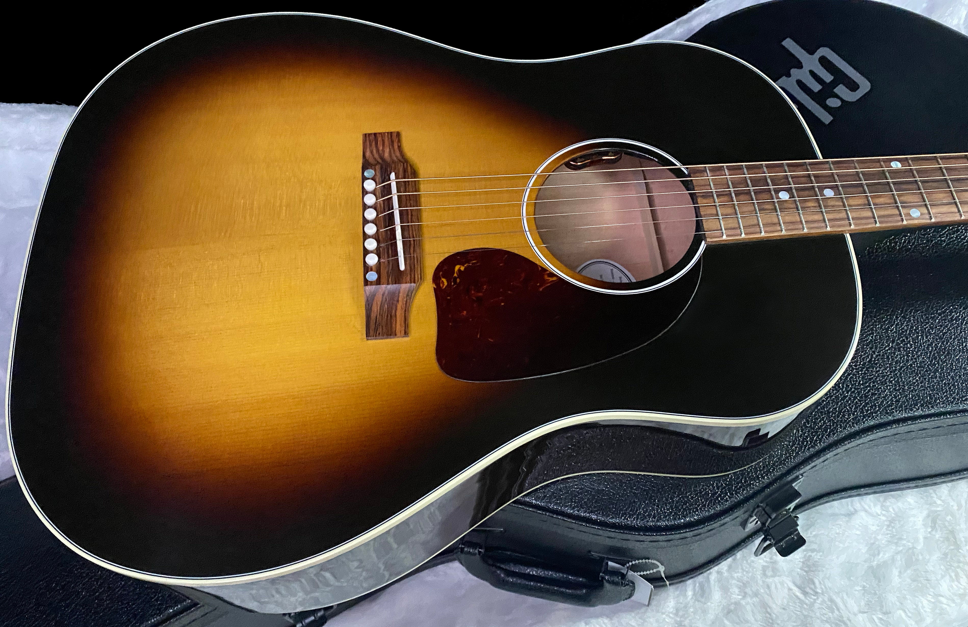NEW! Gibson J-45 Standard Acoustic Electric Guitar - Vintage Sunburst - Authorized Dealer - 4.4lbs - G07087