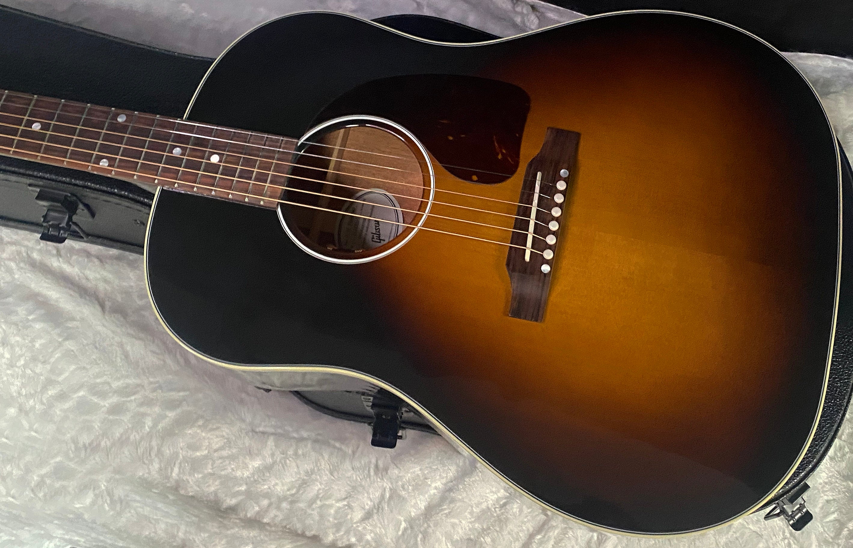 NEW! Gibson J-45 Standard Acoustic Electric Guitar - Vintage Sunburst - Authorized Dealer - 4.75lbs - G07091