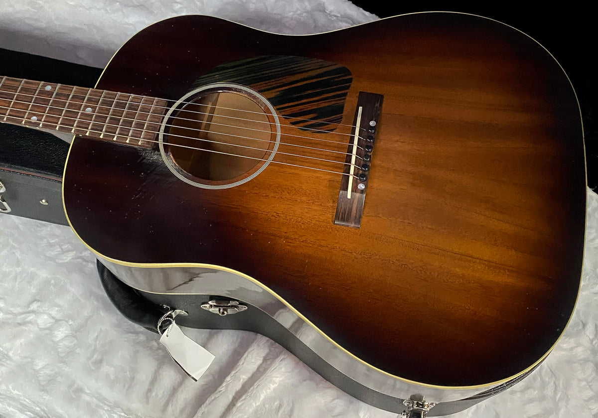 NEW ! Gibson Acoustic 1942 J-45 All Mahogany Acoustic Guitar - Natural Mahogany, Light Aged - Vintage Sunburst - Authorized Dealer - Only 4lbs - G07808