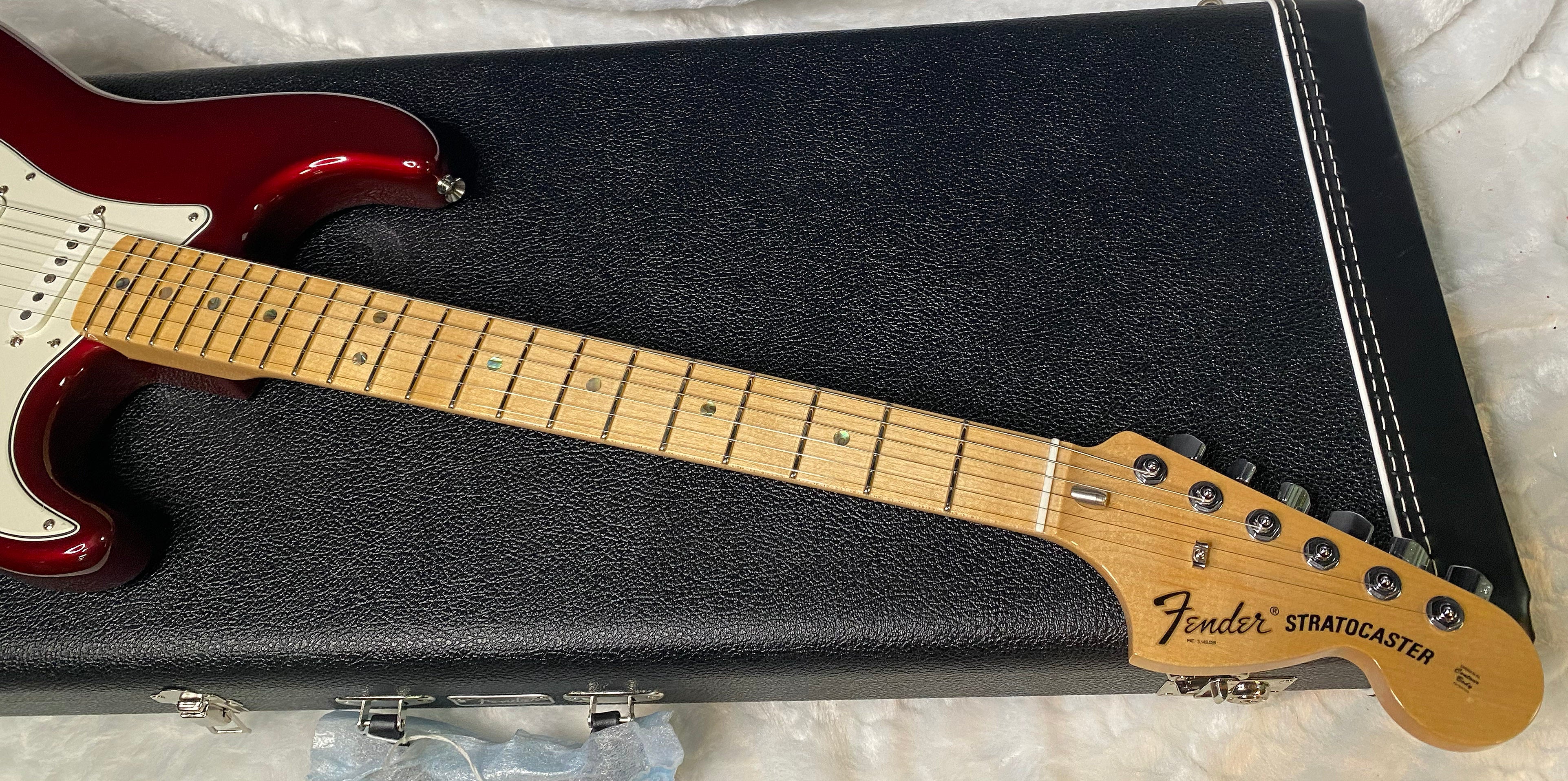 NEW! Fender Robin Trower Signature Stratocaster - Midnight Wine Burst - Authorized Dealer - 8 lbs - G06377