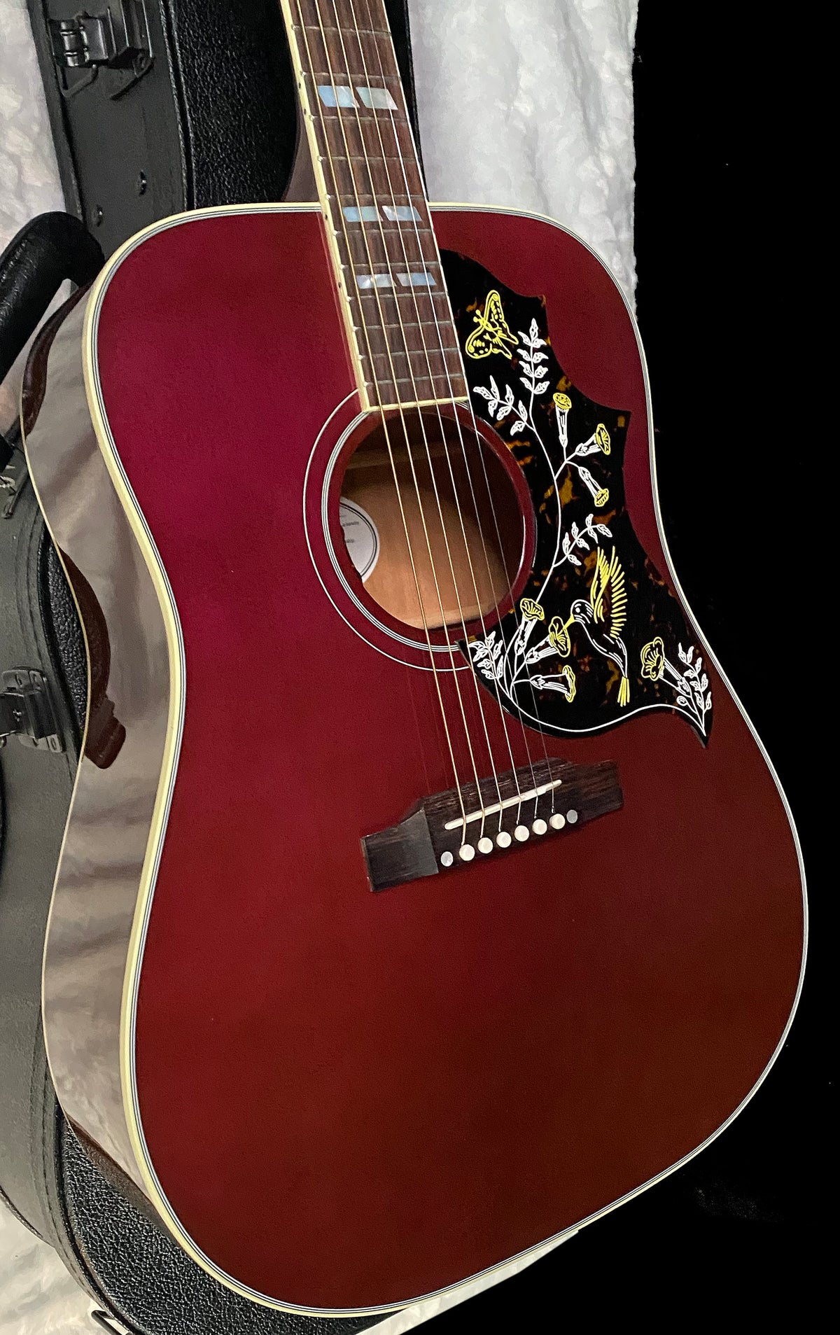 NEW ! Gibson Acoustic Hummingbird Standard Acoustic-Electric Guitar - Wine Red - 4.5lbs - G07804