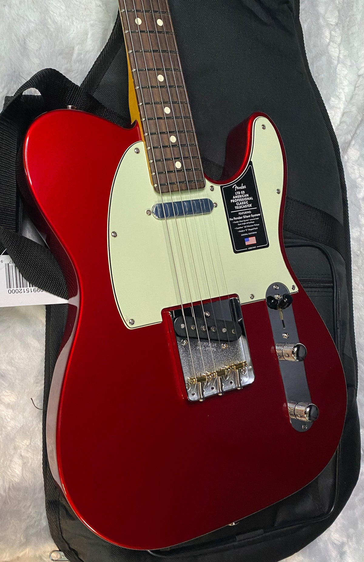 NEW! Fender Limited Edition American Professional Classic Telecaster - ONLY 7.5lbs - Silent System - Candy Apple Red - Authorized Dealer - G07800