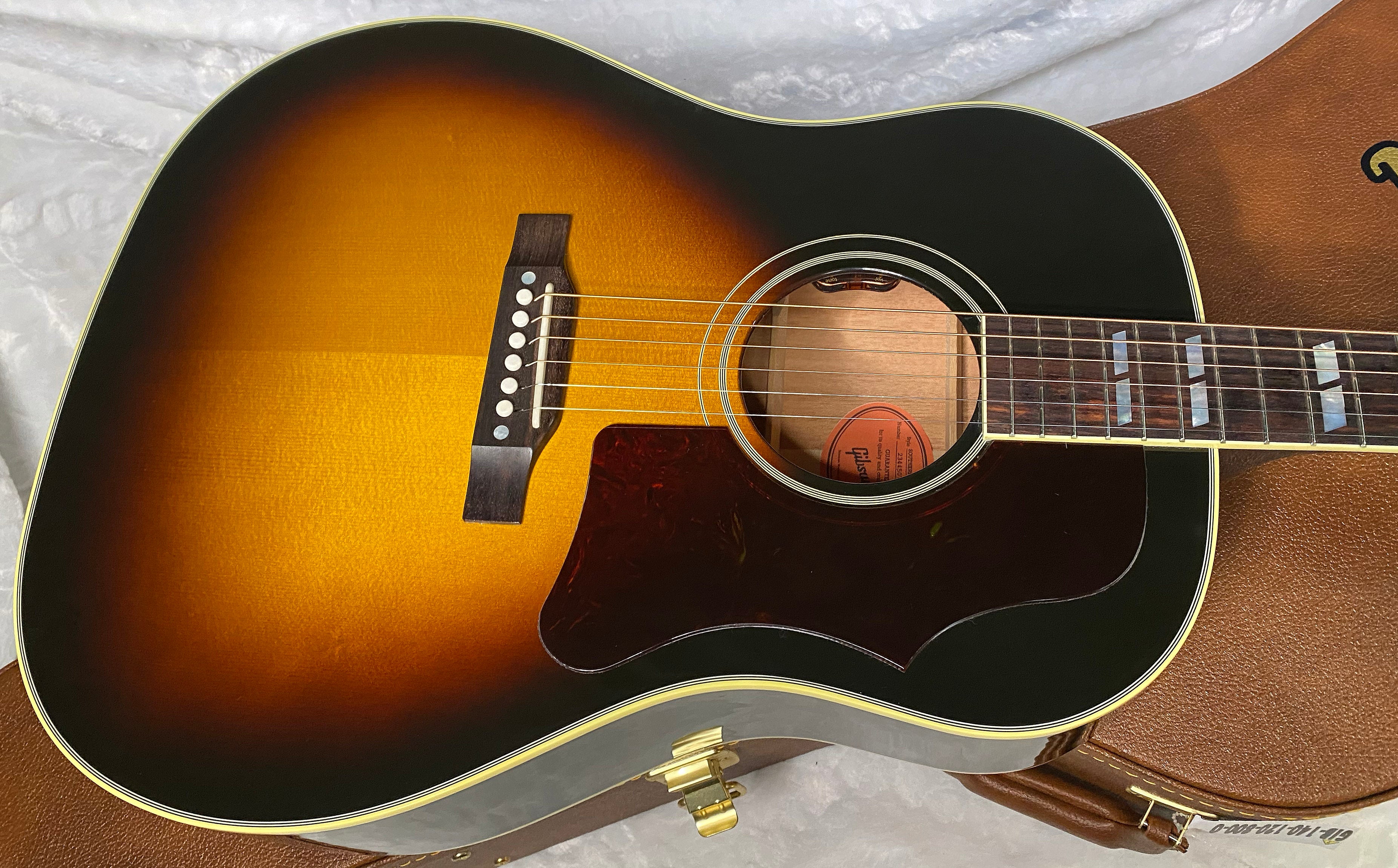 NEW ! Gibson Southern Jumbo Original Vintage Sunburst - 4.2 lbs - Authorized Dealer - In Stock - Warranty- G06408