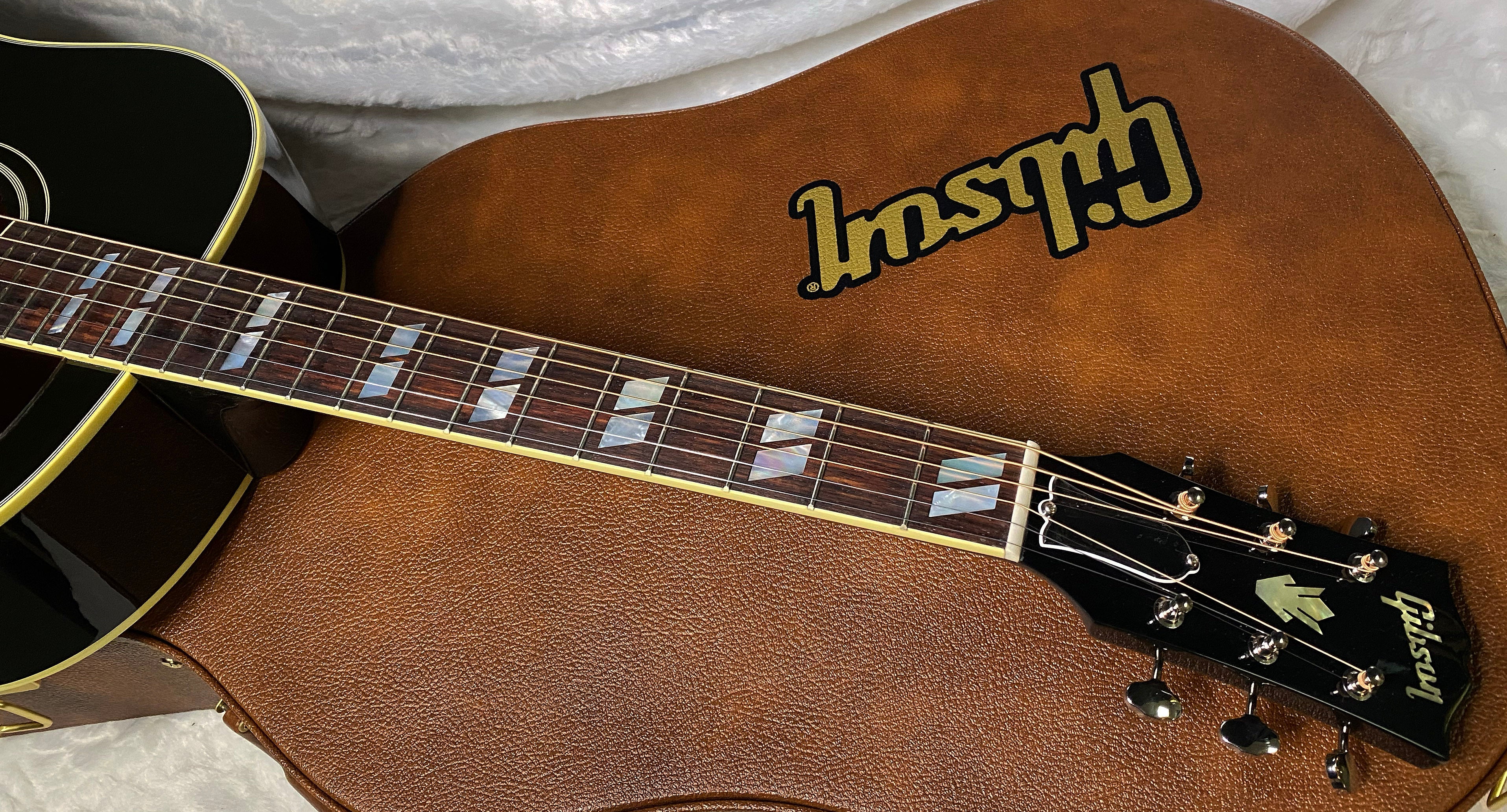 NEW ! Gibson Southern Jumbo Original Vintage Sunburst - 4.2 lbs - Authorized Dealer - In Stock - Warranty- G06408