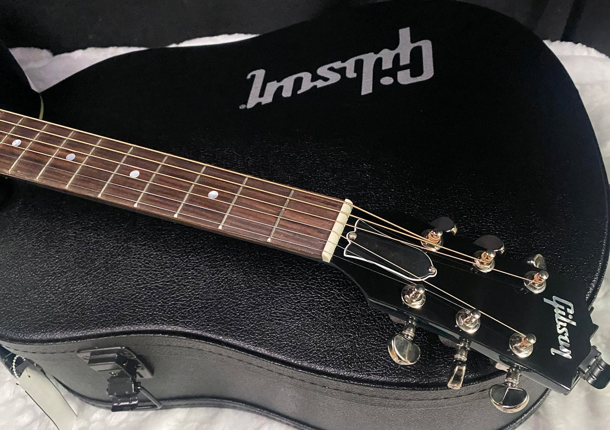 NEW ! Gibson Acoustic J-45 Standard Acoustic Guitar - Bluebonnet Gloss - Authorized Dealer - 4.5lbs - G07815