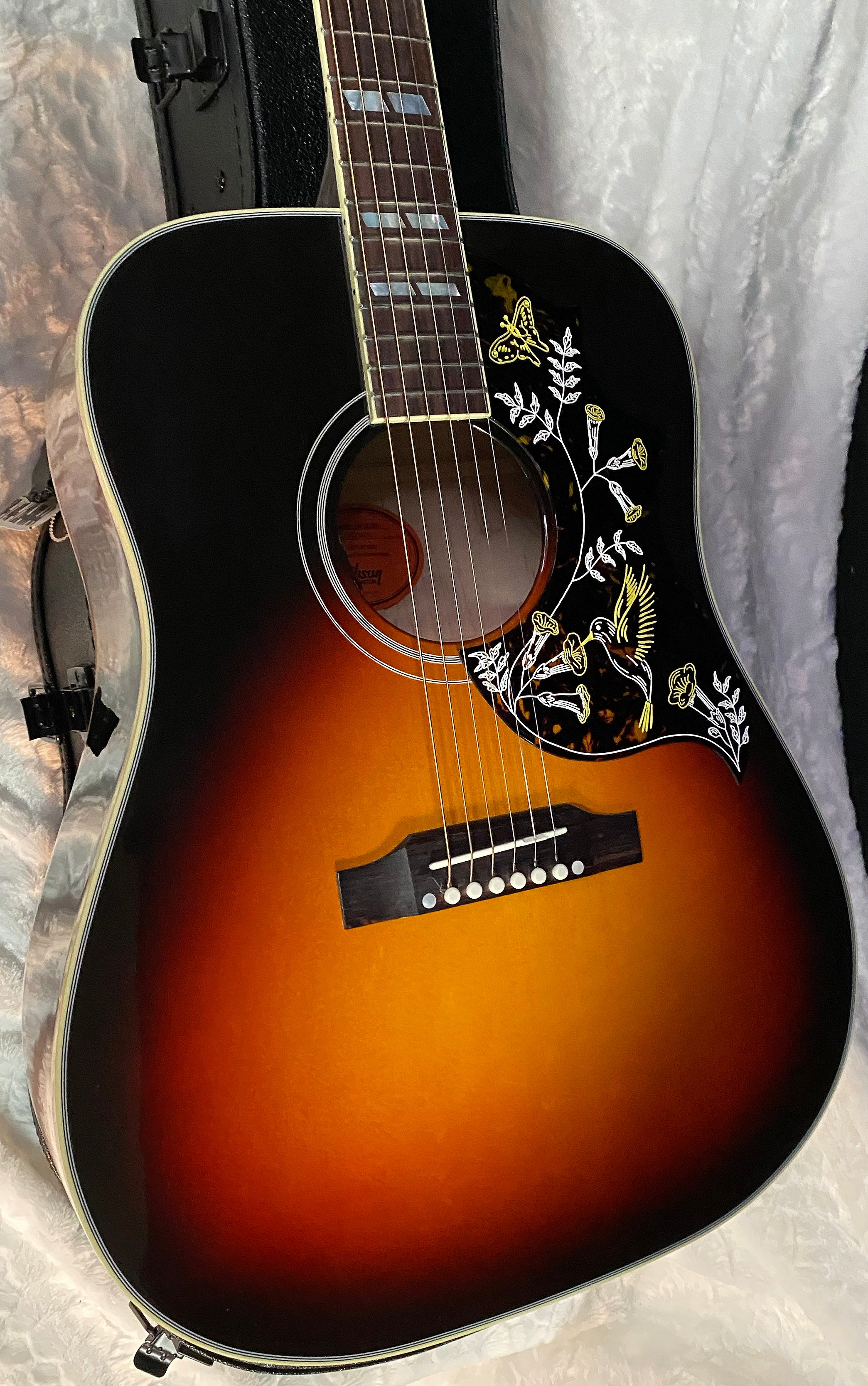 NEW! Gibson Acoustic Hummingbird Maple Long Scale Acoustic-Electric Guitar - Tri-burst - Custom Shop - Limited Edition - Authorized Dealer - G06399