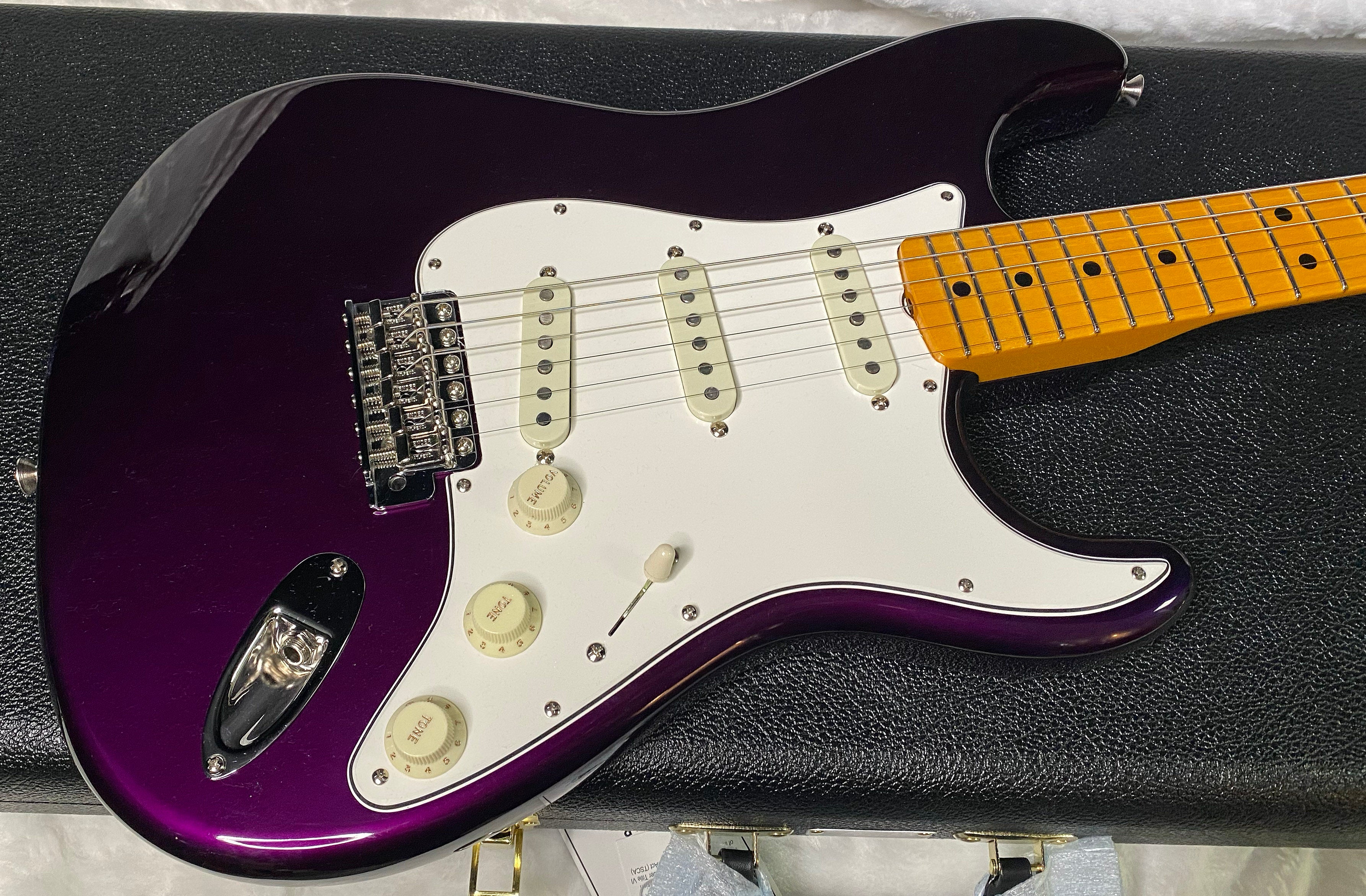 NEW! Fender Custom Shop Special Run '69 Stratocaster NOS Gloss Finish - Handwound P/U's - Plumb Finish - Reverse Matching Headstock - 7.9lbs - Authorized Dealer - One OFF! SUPRE RARE! G07102