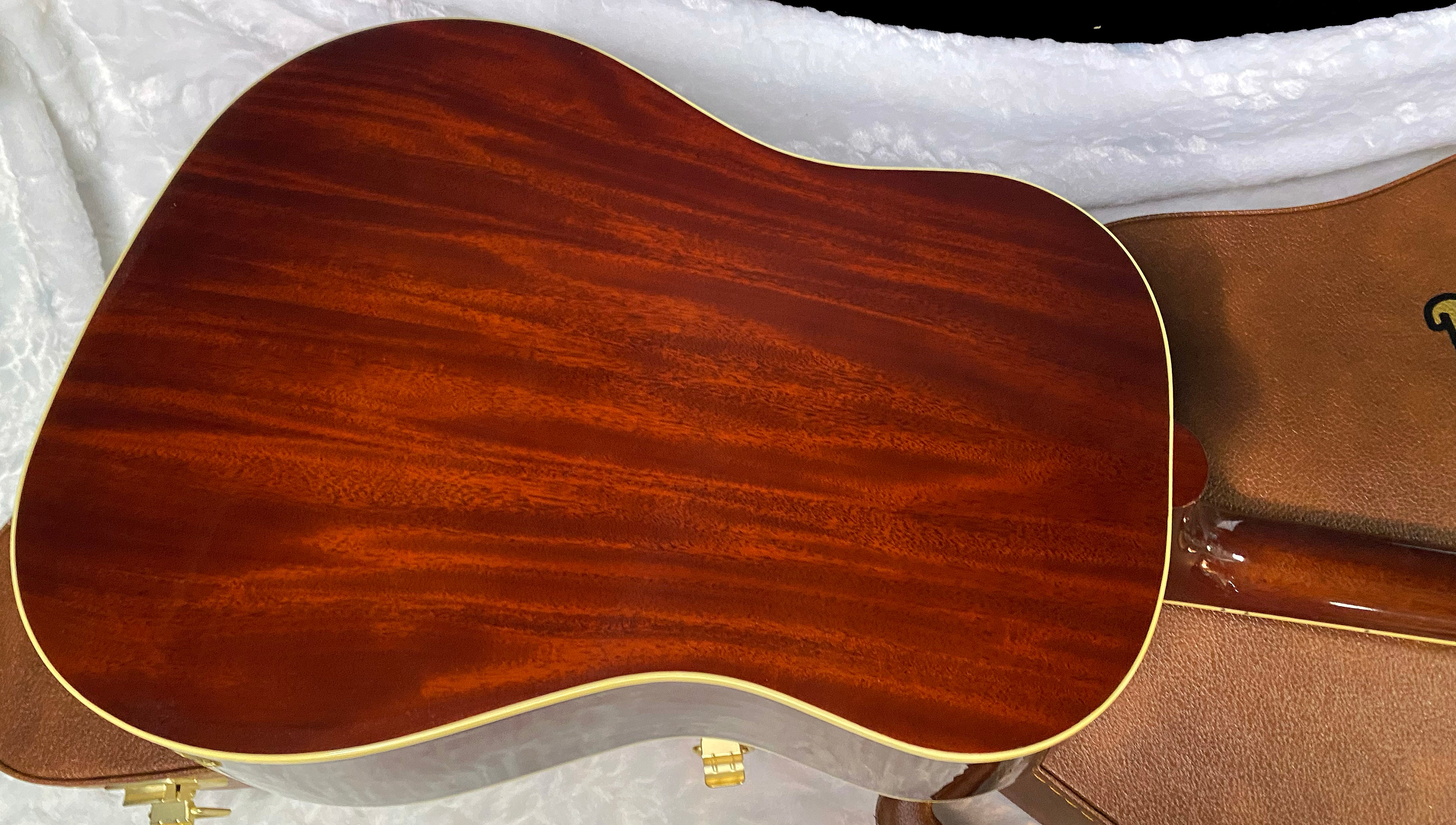 NEW ! Gibson J-160E Original - Vintage Sunburst - 4.4 lbs - Authorized Dealer - In Stock - G06407