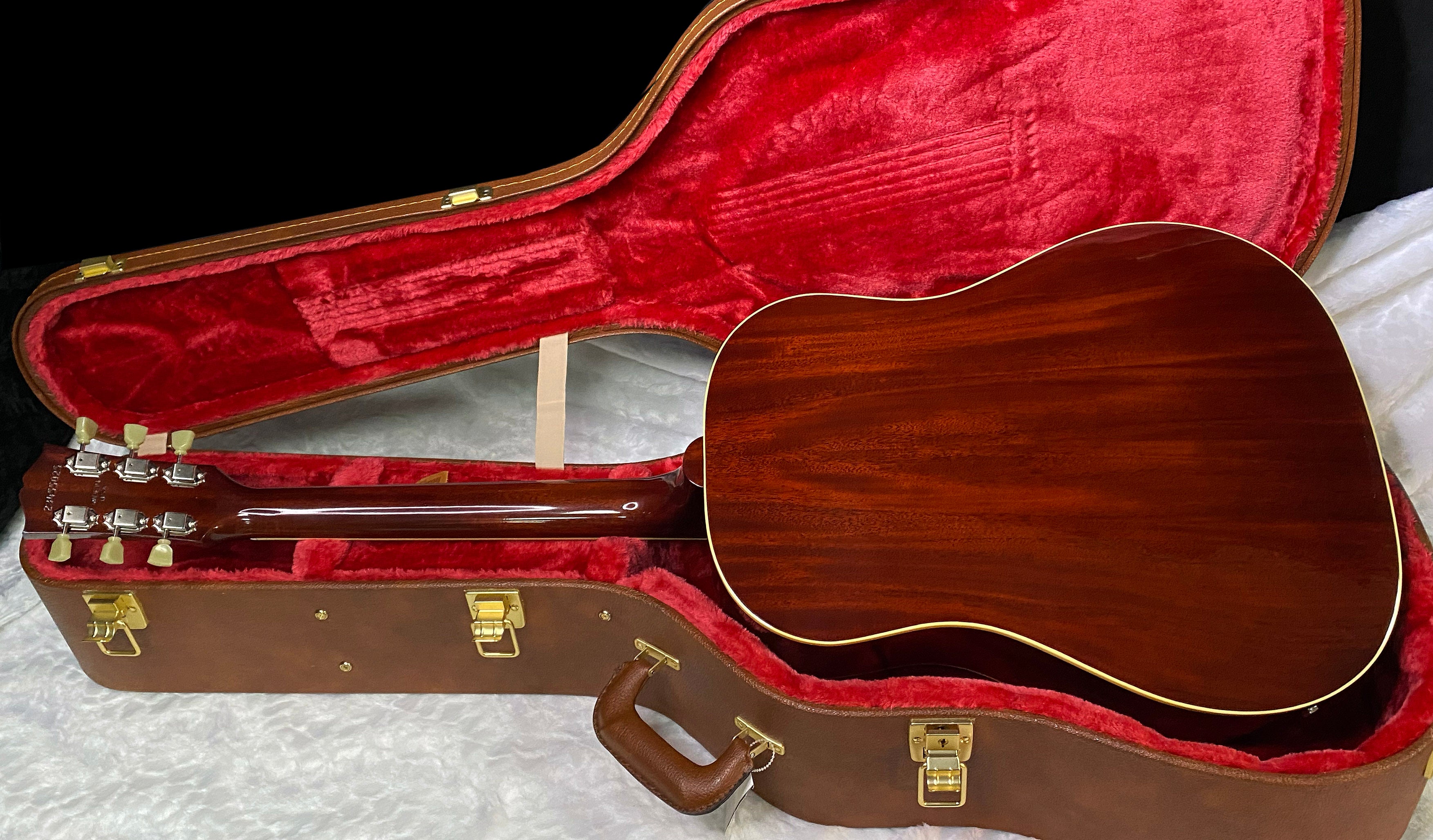 NEW ! Gibson J-160E Original - Vintage Sunburst - 4.4 lbs - Authorized Dealer - In Stock - G06407