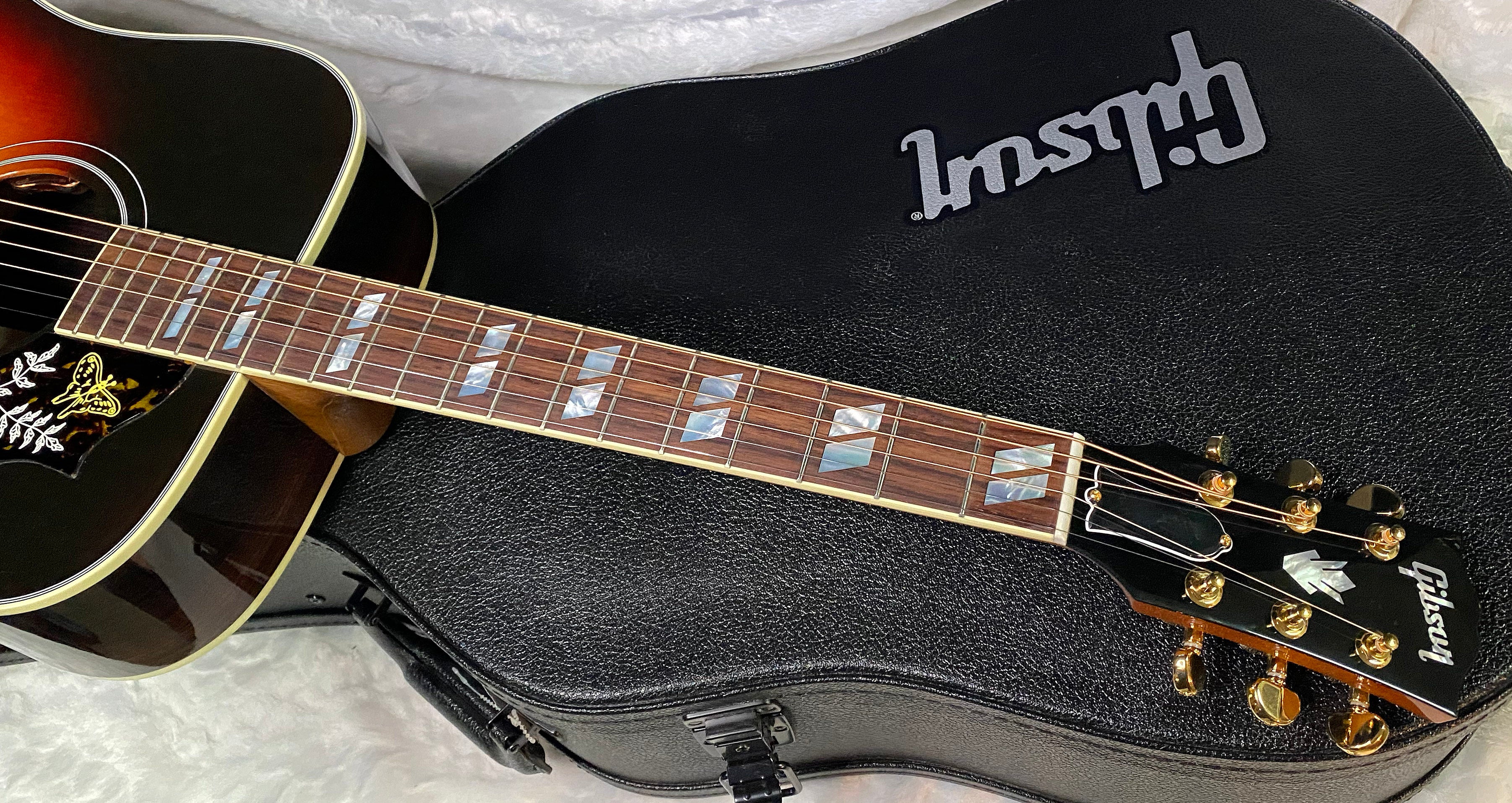 NEW! Gibson Acoustic Hummingbird Red Spruce / Rosewood Acoustic-Electric Guitar - Tri-Burst - 5.1 lbs - Authorized Dealer - G06400