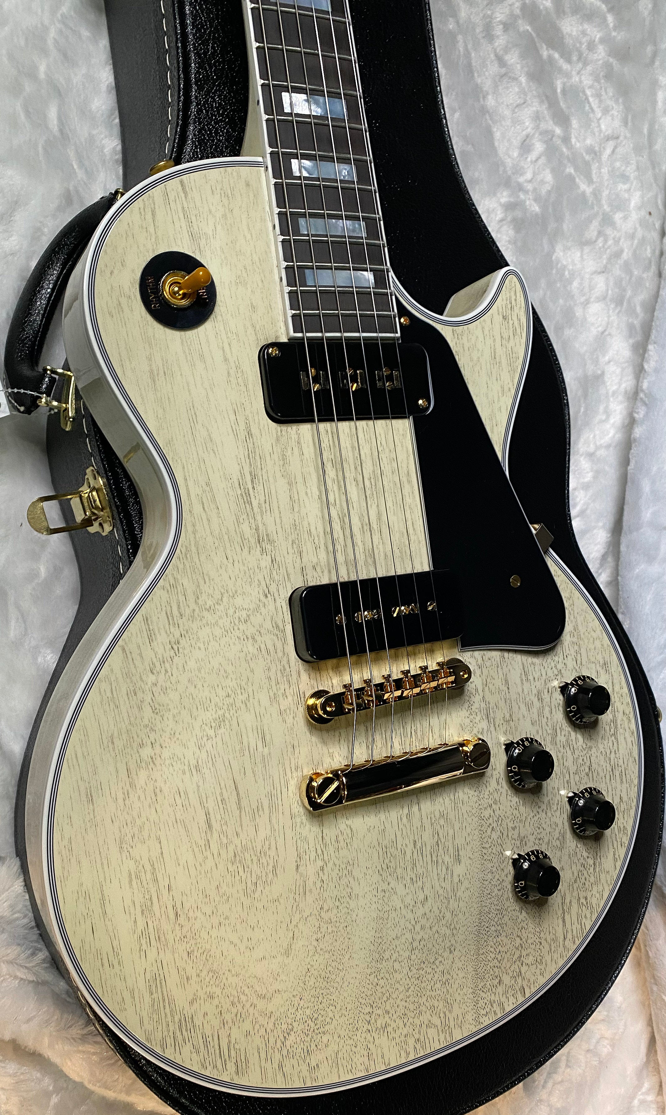 NEW ! Gibson Custom Shop Historic '54 Les Paul Custom Reissue Dealer Select - P-90's Staple Pick-Up - TV White - VOS - Authorized Dealer - Only 8.8 lbs - G07101