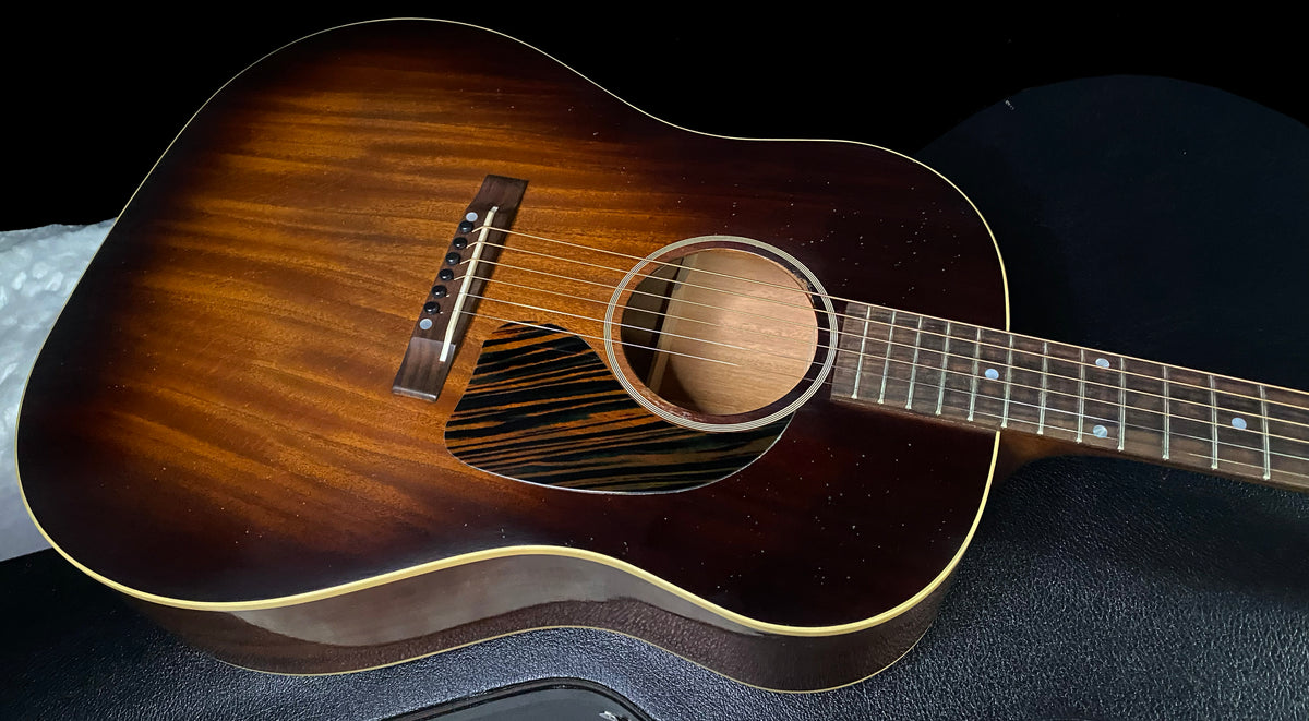 NEW ! Gibson Acoustic 1942 J-45 All Mahogany Acoustic Guitar - Natural Mahogany, Light Aged - Vintage Sunburst - Authorized Dealer - Only 4.3lbs - G07818