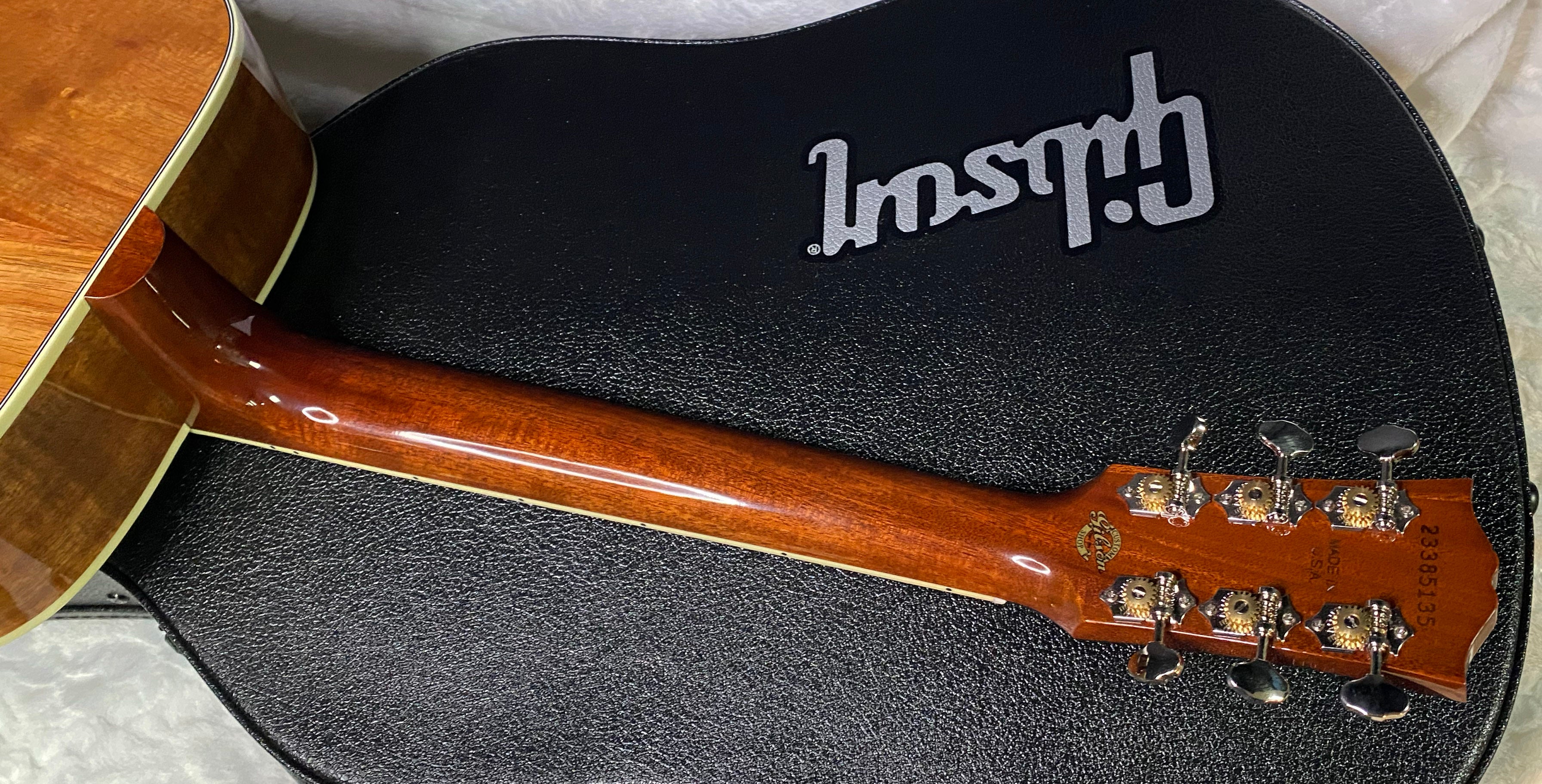 NEW! Gibson Custom Shop Hummingbird Koa/Carpathian Spruce Acoustic-Electric Guitar - Honeyburst - 4.55lbs - Authorized Dealer! G06406