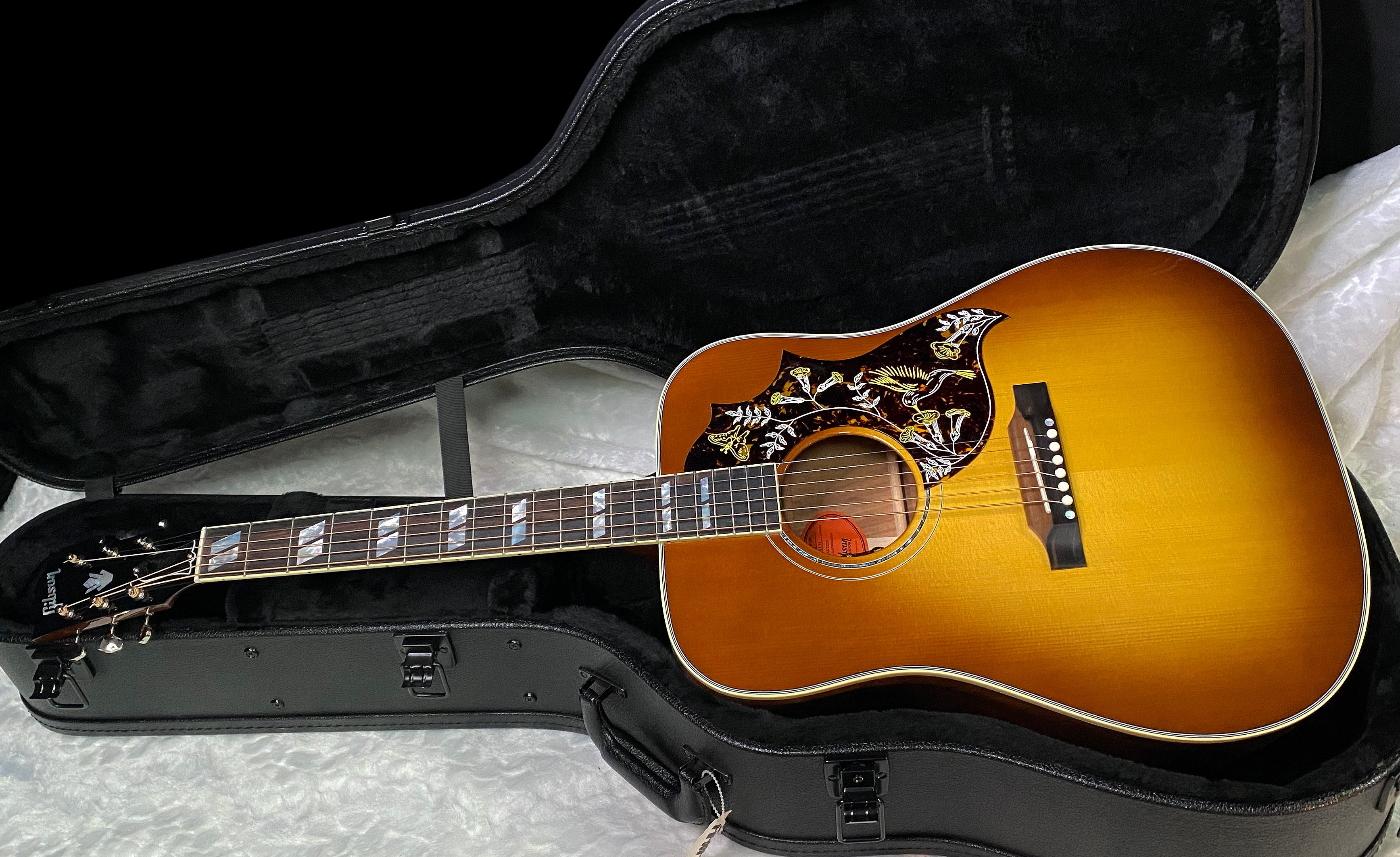 NEW! Gibson Custom Shop Hummingbird Koa/Carpathian Spruce Acoustic-Electric Guitar - Honeyburst - 4.55lbs - Authorized Dealer! G06406