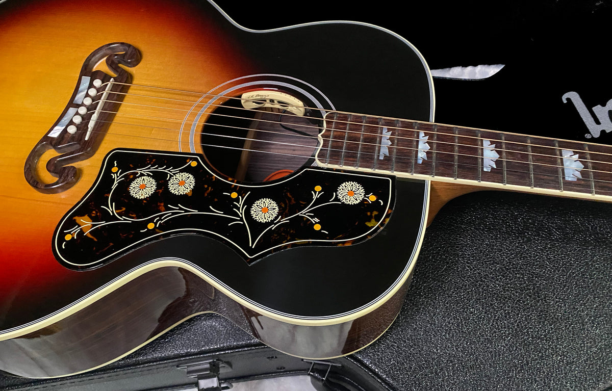 NEW! ! Gibson Acoustic SJ-200 Red Spruce / Rosewood Custom Shop Limited Edition - Acoustic-Electric Guitar - Tri-burst - Authorized Dealer - 5.45 lbs - G07825