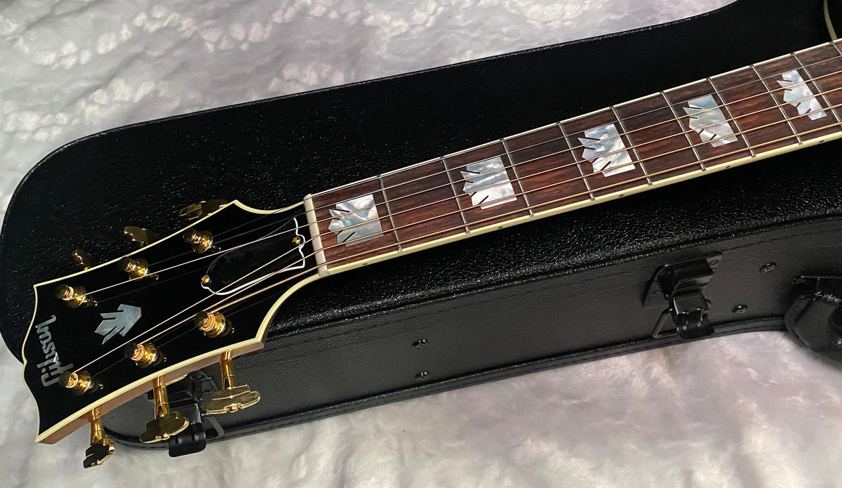 NEW! ! Gibson Acoustic SJ-200 Red Spruce / Rosewood Custom Shop Limited Edition - Acoustic-Electric Guitar - Tri-burst - Authorized Dealer - 5.45 lbs - G07825