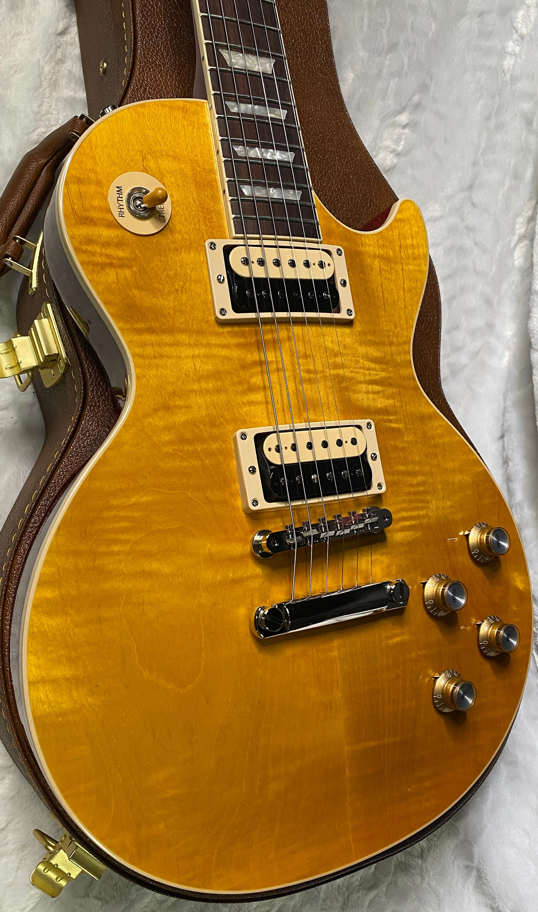 NEW ! Gibson Les Paul Slash - Appetite Burst - Beautiful Flame Top - Authorized Dealer - 9.1lbs - G07115