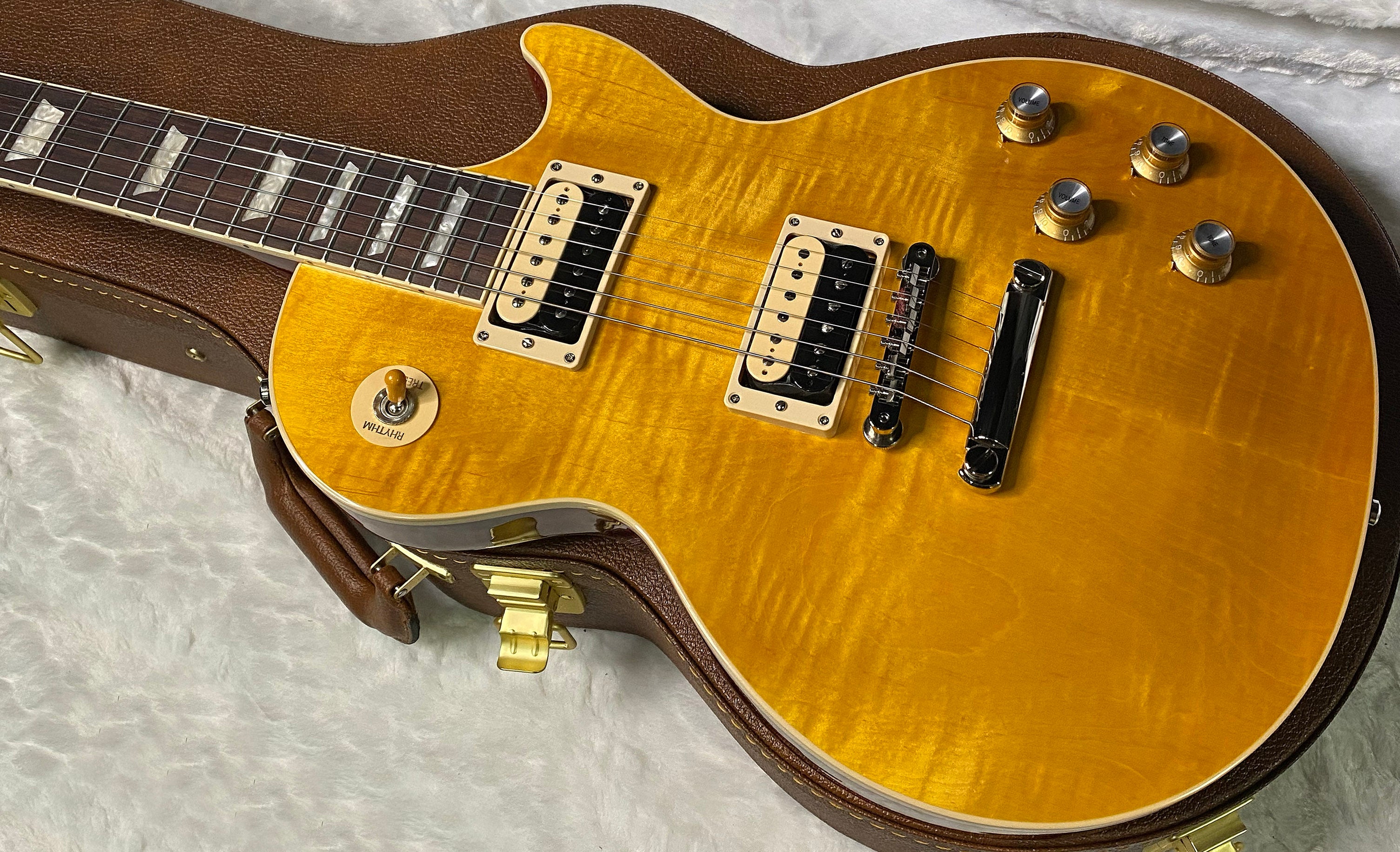 NEW ! Gibson Les Paul Slash - Appetite Burst - Beautiful Flame Top - Authorized Dealer - 9.1lbs - G07115