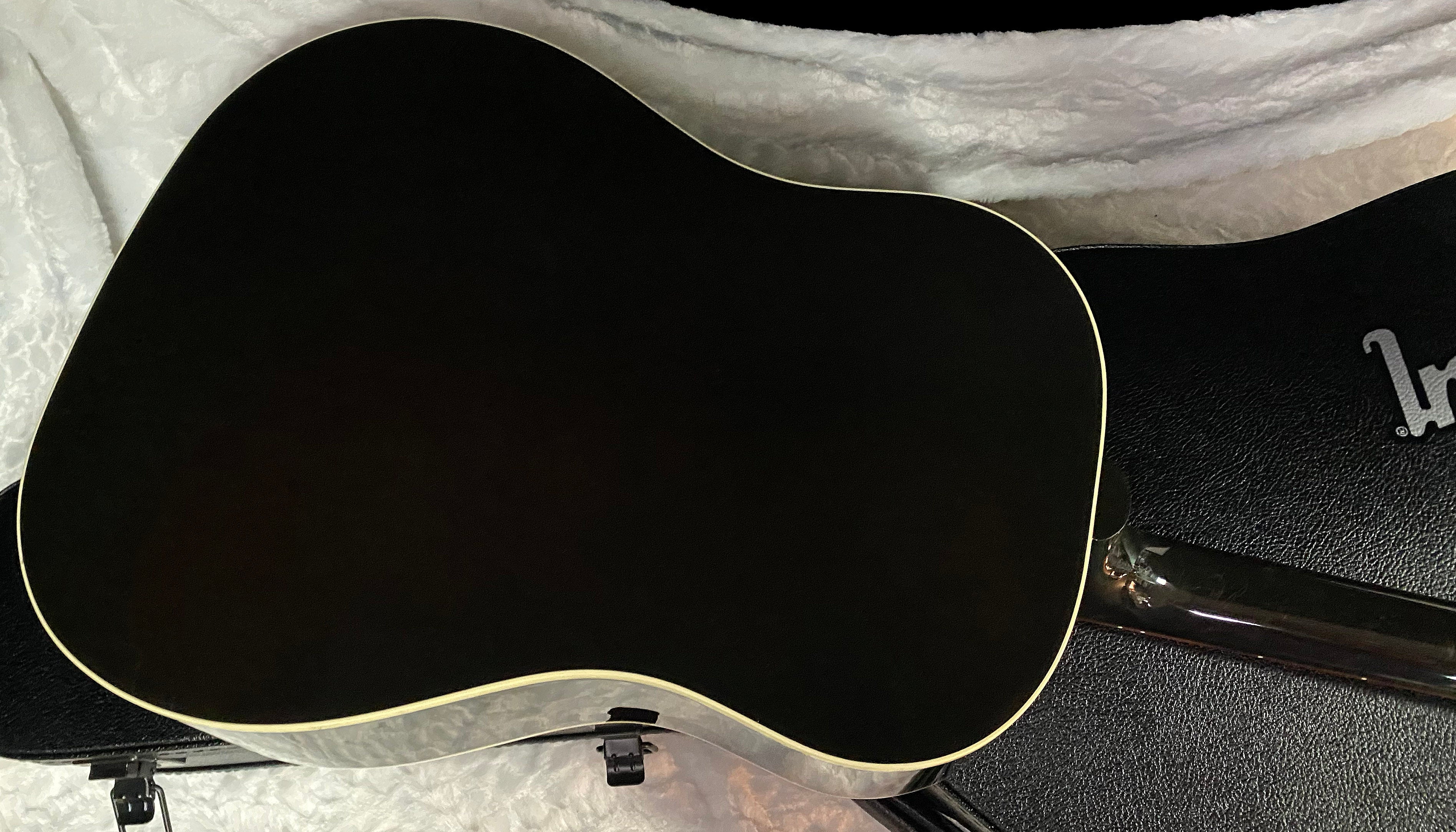 NEW! Gibson Custom Shop Limited Run J-45 Standard Long Scale Vintage Sunburst Gloss - Authorized Dealer - 4.7lbs - G06397